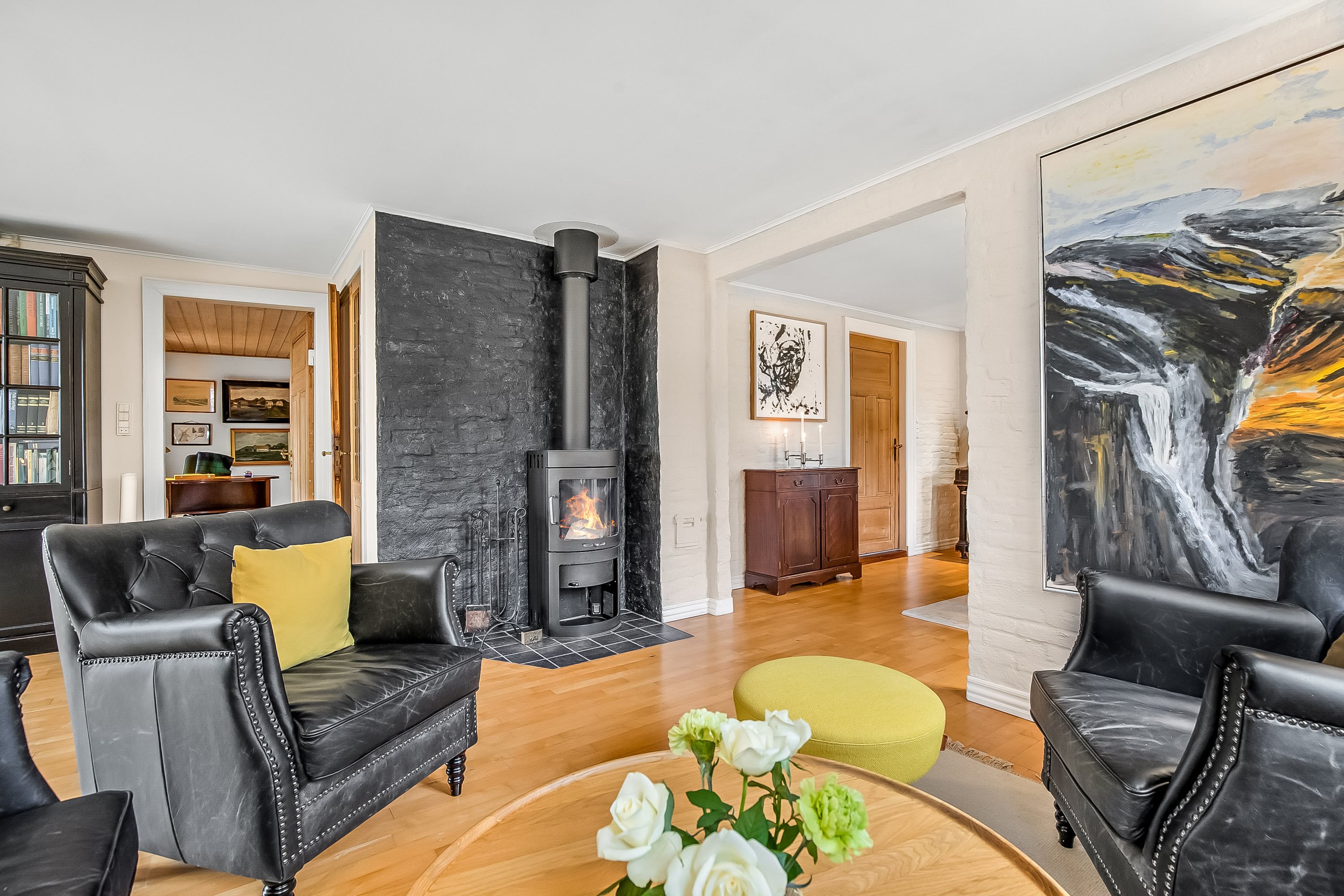 Fremhævet stue billede i fuldskærmstilstand. Billede af Gøhlmannsvej 1, 6000 Kolding