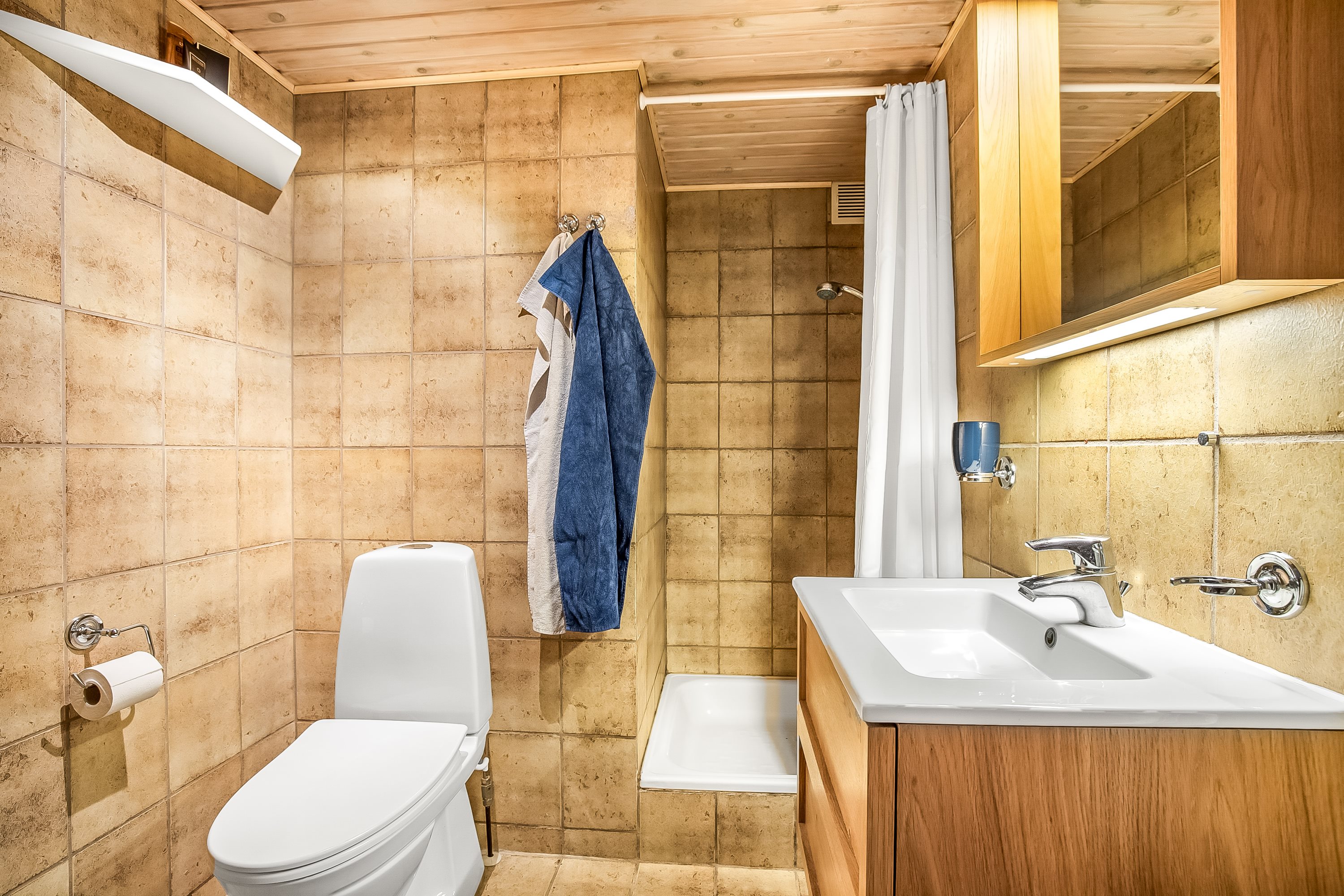 Fremhævet badeværelse billede i fuldskærmstilstand. Billede af Gøhlmannsvej 1, 6000 Kolding