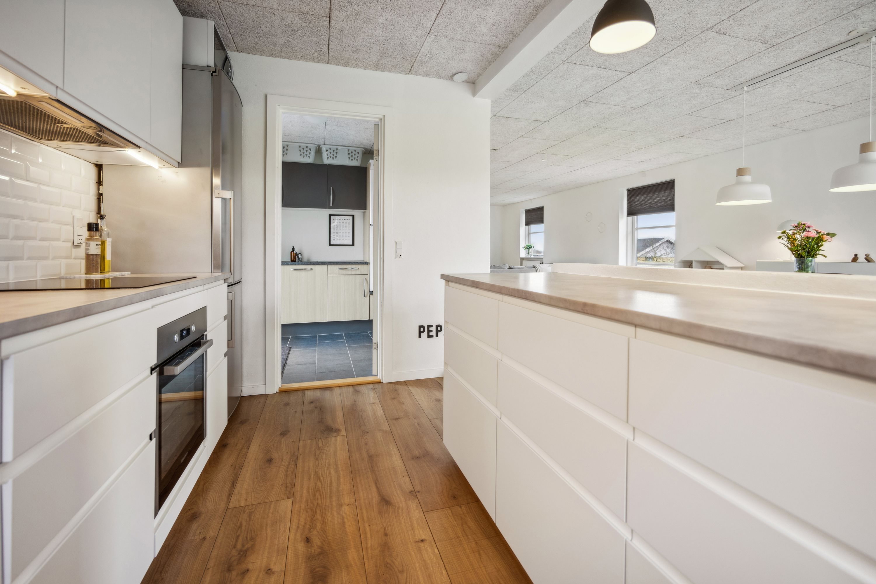 Fremhævet køkken billede i fuldskærmstilstand. Billede af Lindevej 2, 9460 Brovst