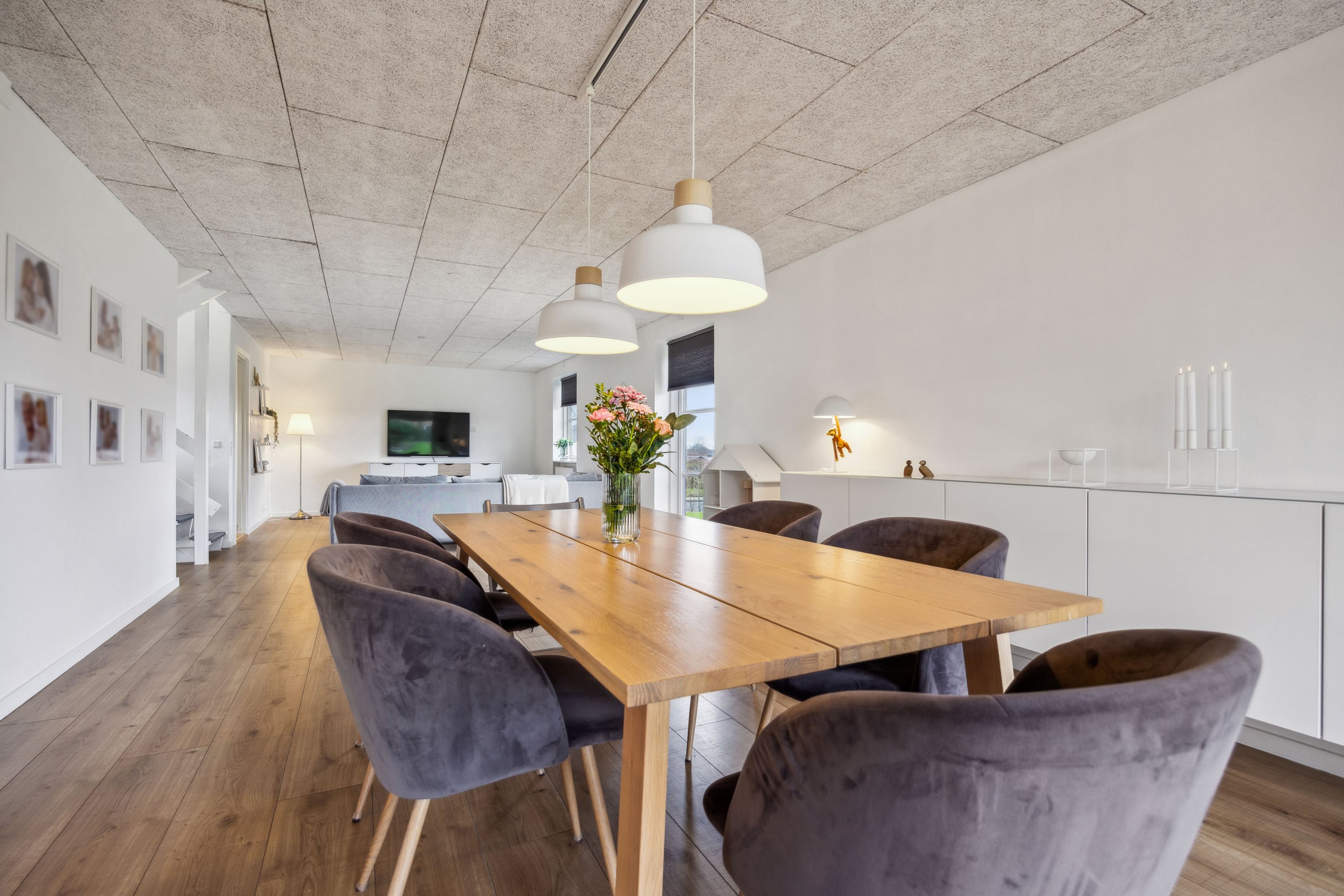 Fremhævet spisestue billede i fuldskærmstilstand. Billede af Lindevej 2, 9460 Brovst