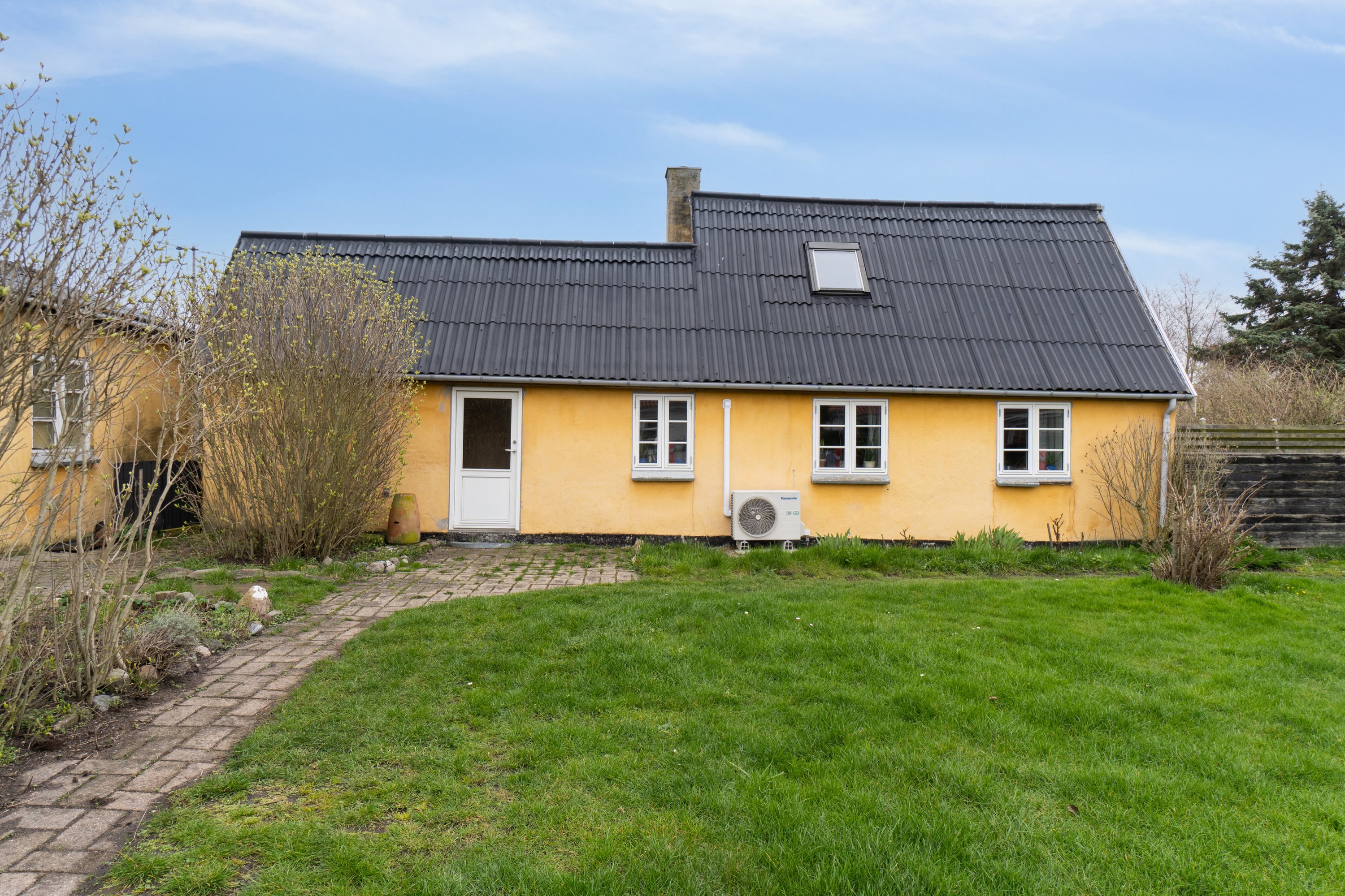 Miniaturebillede 1: ejendommen. Billede af Grønlandsvej 8, Halsskov, 4220 Korsør