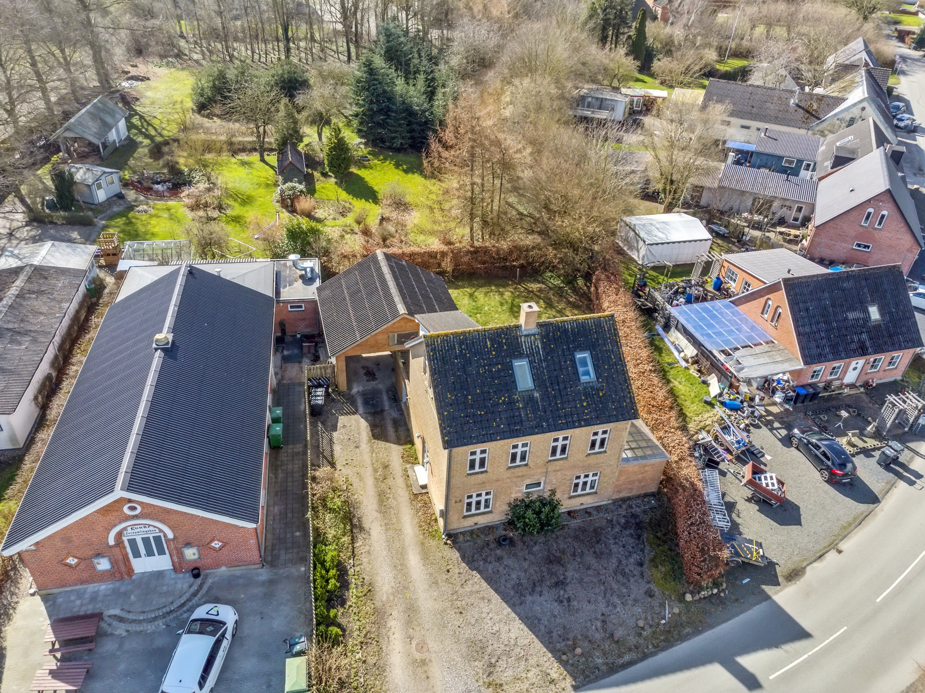 Fremhævet luftfoto billede i fuldskærmstilstand. Billede af Lunde Bygade 53, Øster Lunde, 5450 Otterup