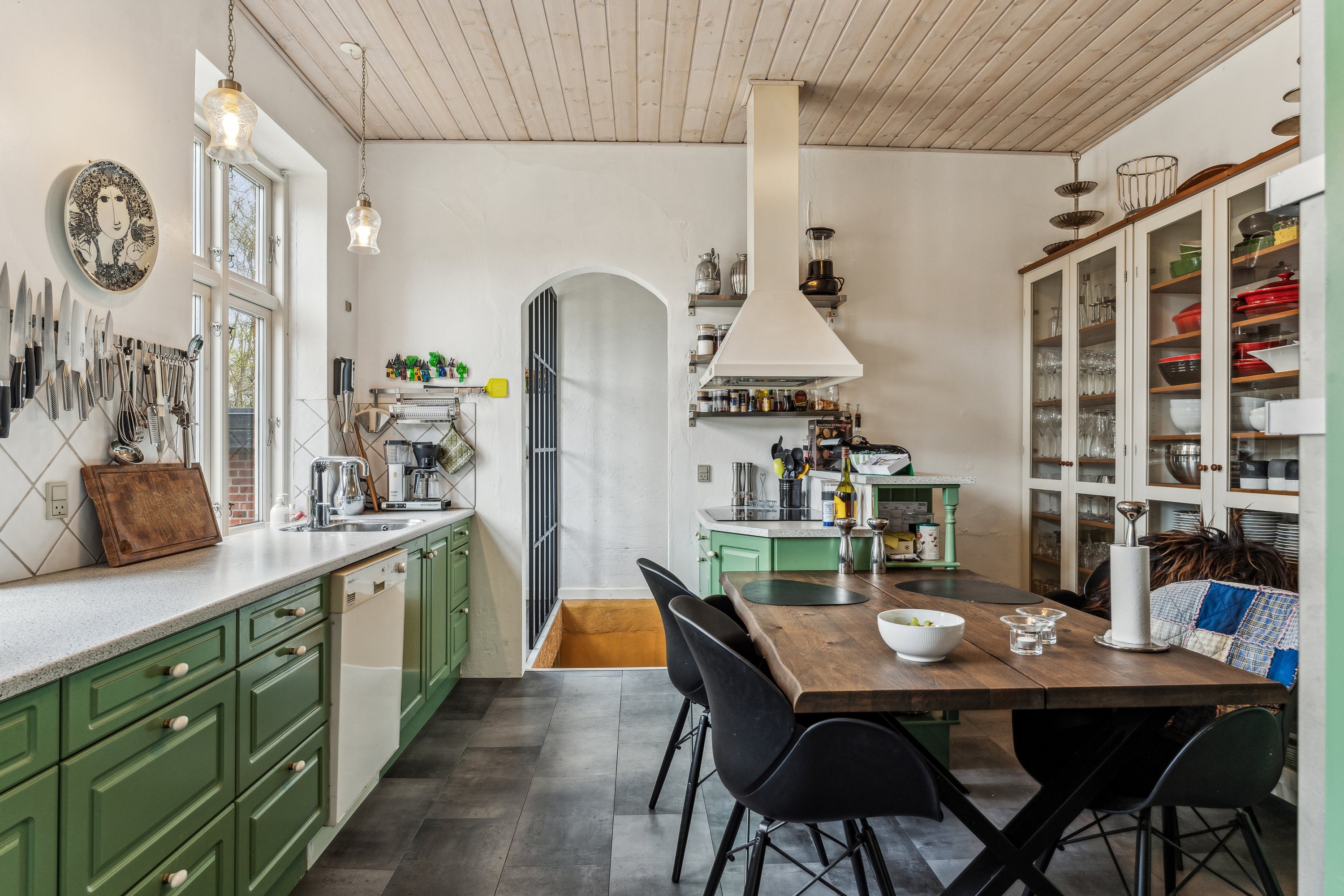 Fremhævet køkken billede i fuldskærmstilstand. Billede af Randersvej 13, V Velling, 8860 Ulstrup