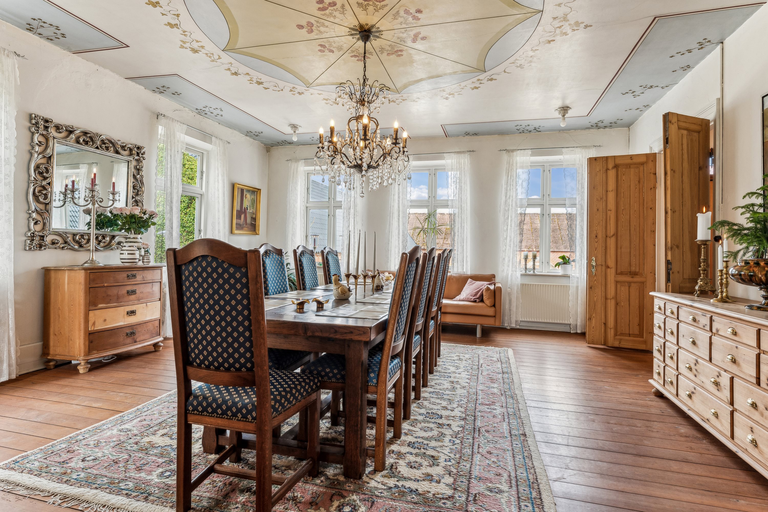 Fremhævet spisestue billede i fuldskærmstilstand. Billede af Randersvej 13, V Velling, 8860 Ulstrup