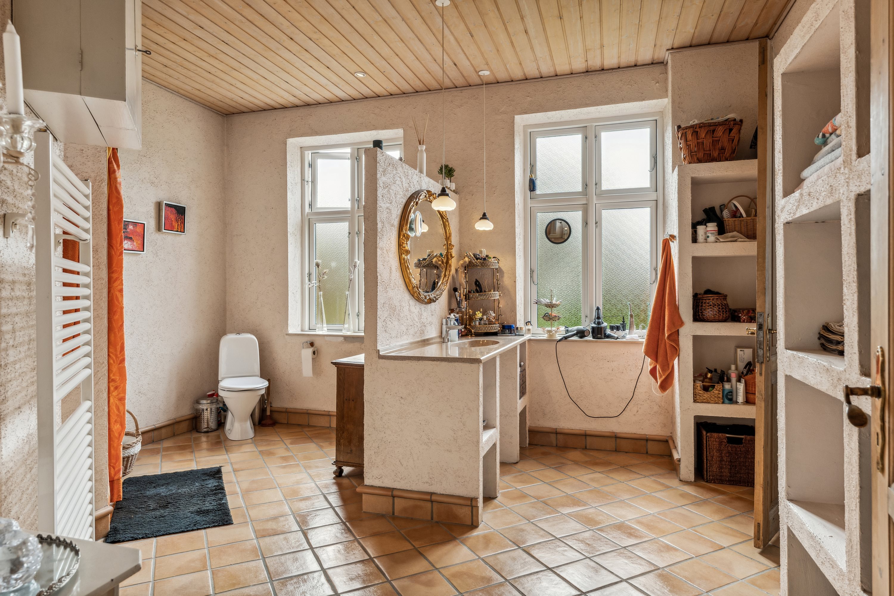 Fremhævet badeværelse billede i fuldskærmstilstand. Billede af Randersvej 13, V Velling, 8860 Ulstrup