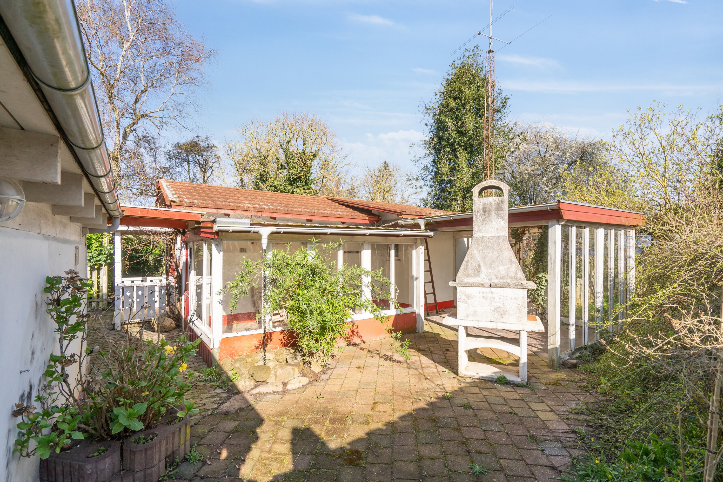 Fremhævet udendørs billede i fuldskærmstilstand. Billede af Dræbyvej 11, 5330 Munkebo