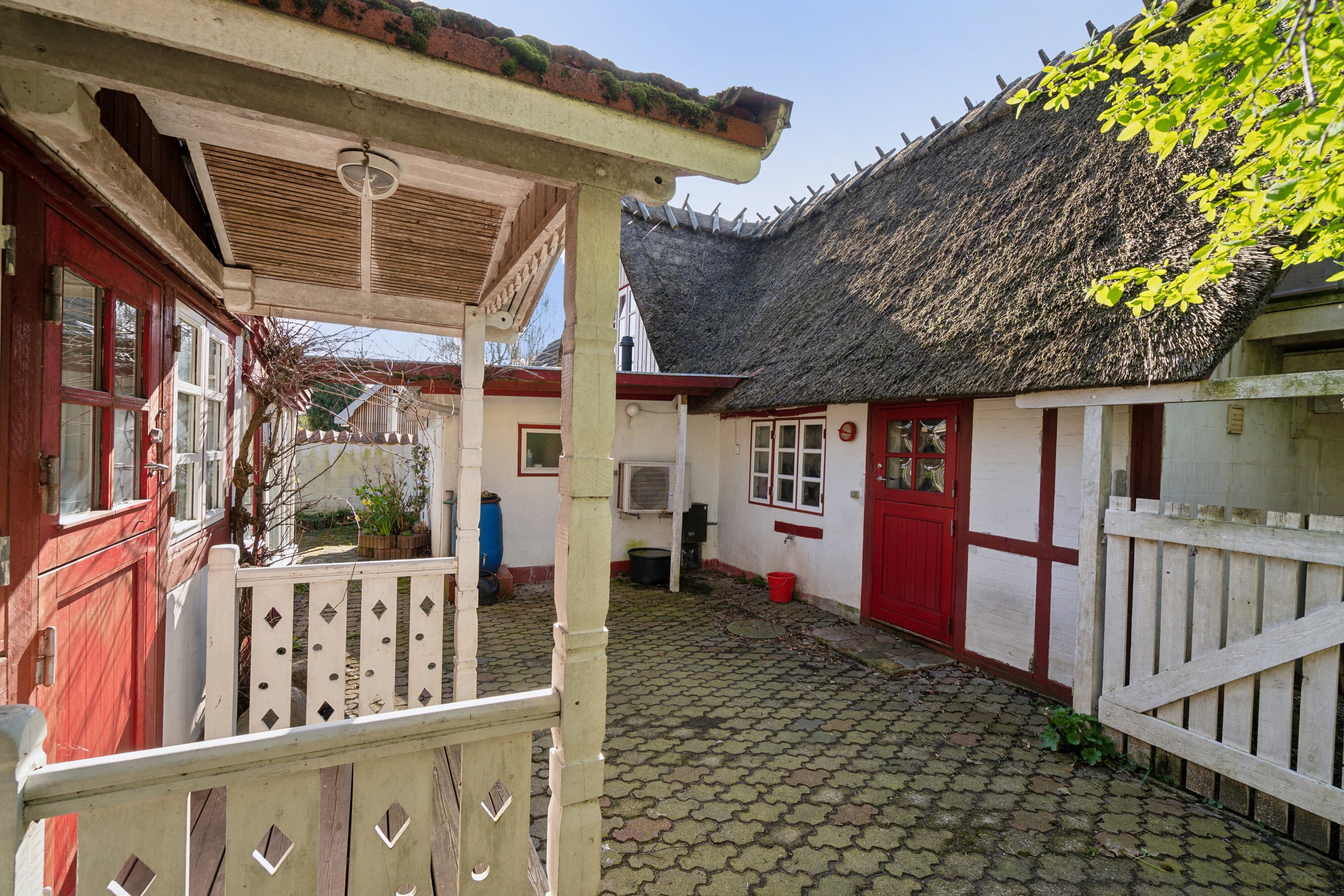 Fremhævet set fra vejen billede i fuldskærmstilstand. Billede af Dræbyvej 11, 5330 Munkebo