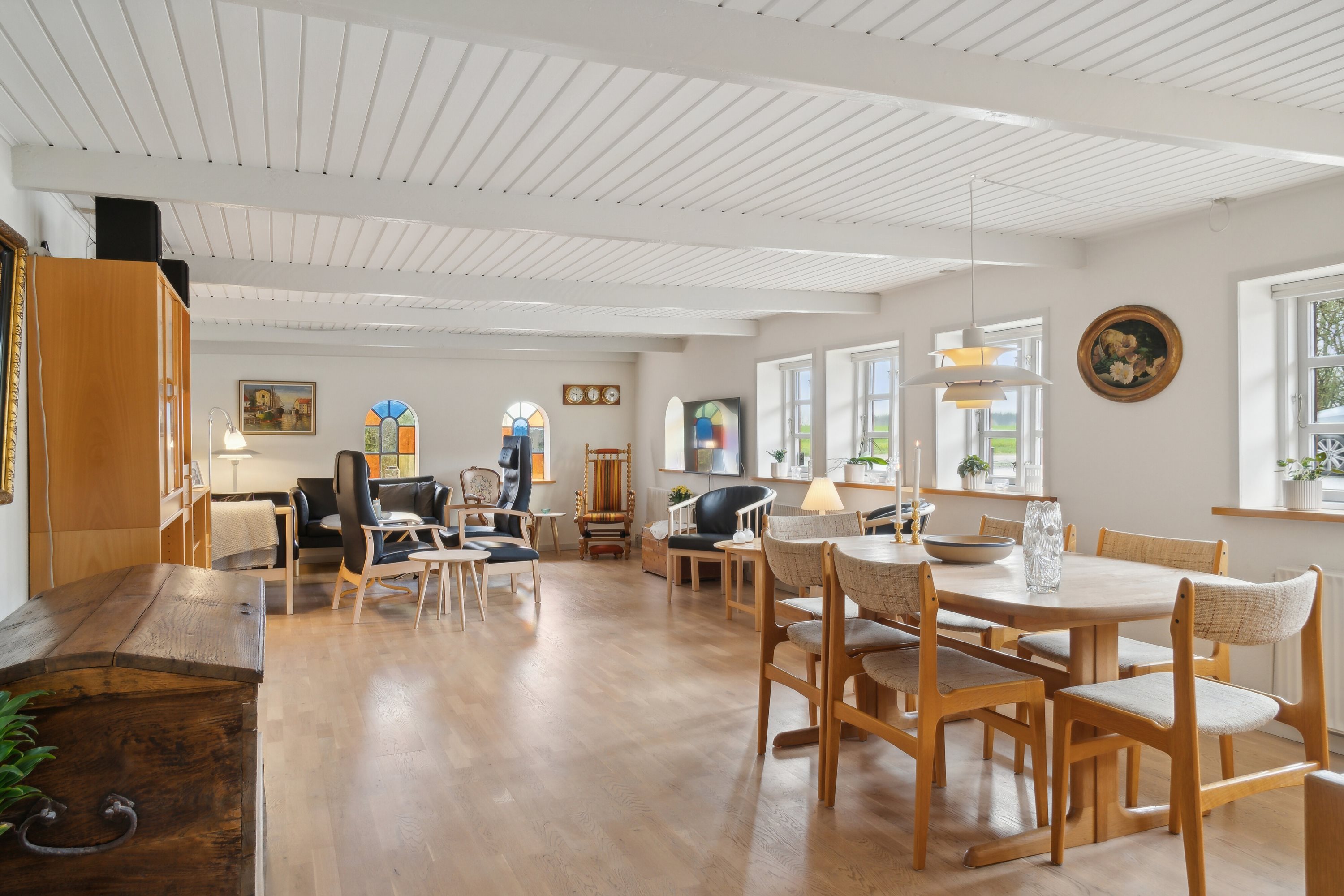 Fremhævet stue billede i fuldskærmstilstand. Billede af Lundevej 1, Lunde, 5771 Stenstrup