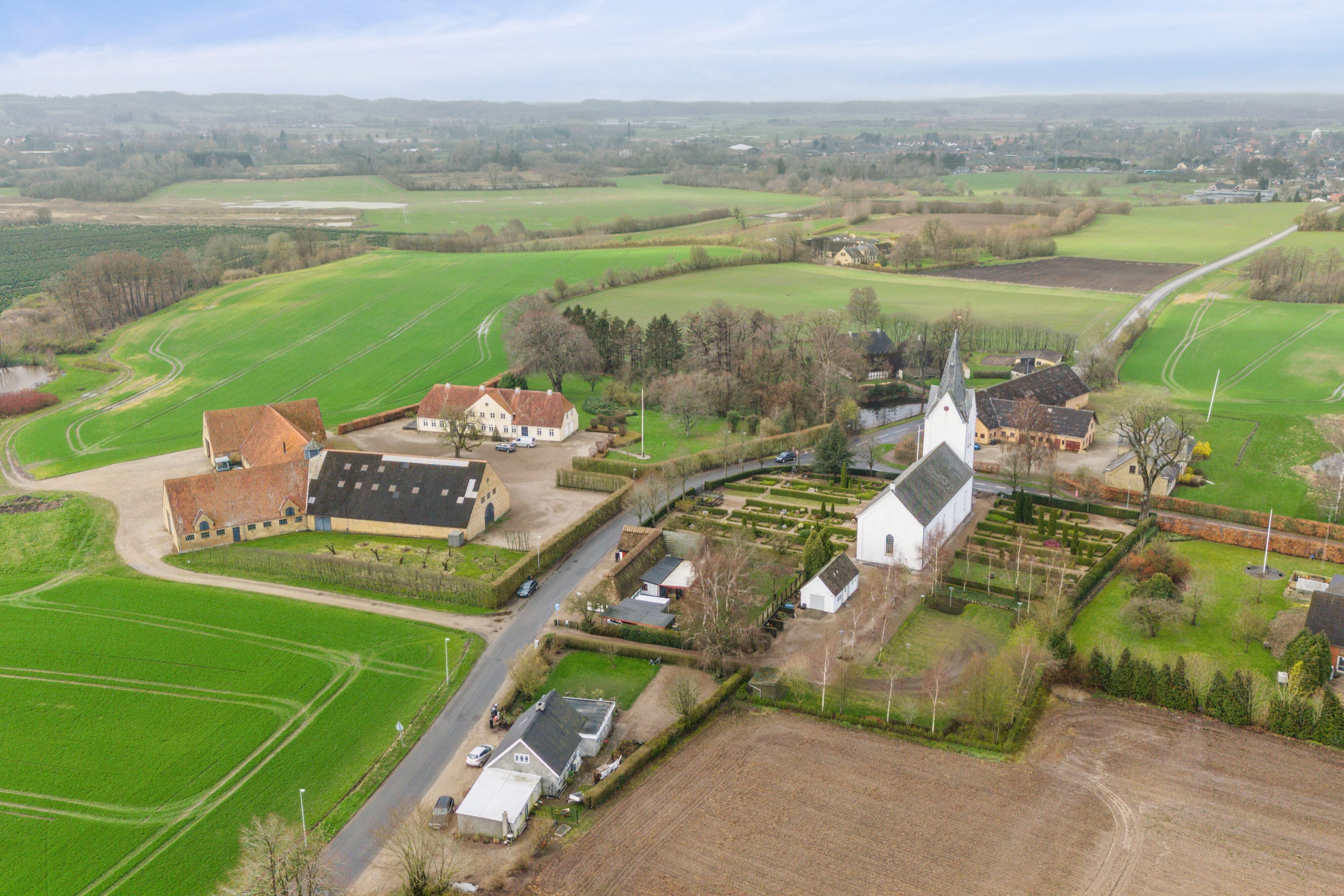 Fremhævet luftfoto billede i fuldskærmstilstand. Billede af Lundevej 1, Lunde, 5771 Stenstrup