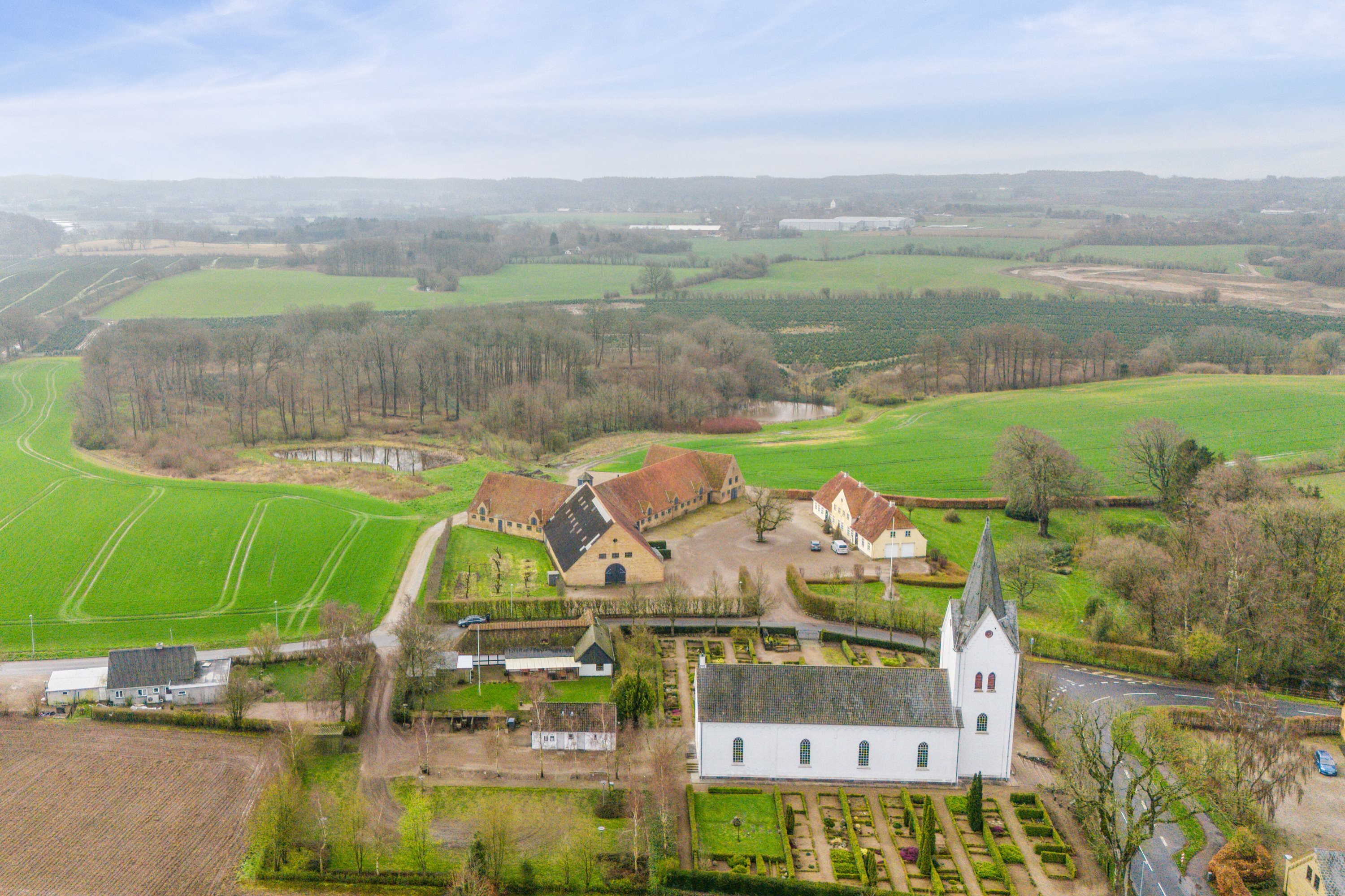 Fremhævet luftfoto billede i fuldskærmstilstand. Billede af Lundevej 1, Lunde, 5771 Stenstrup