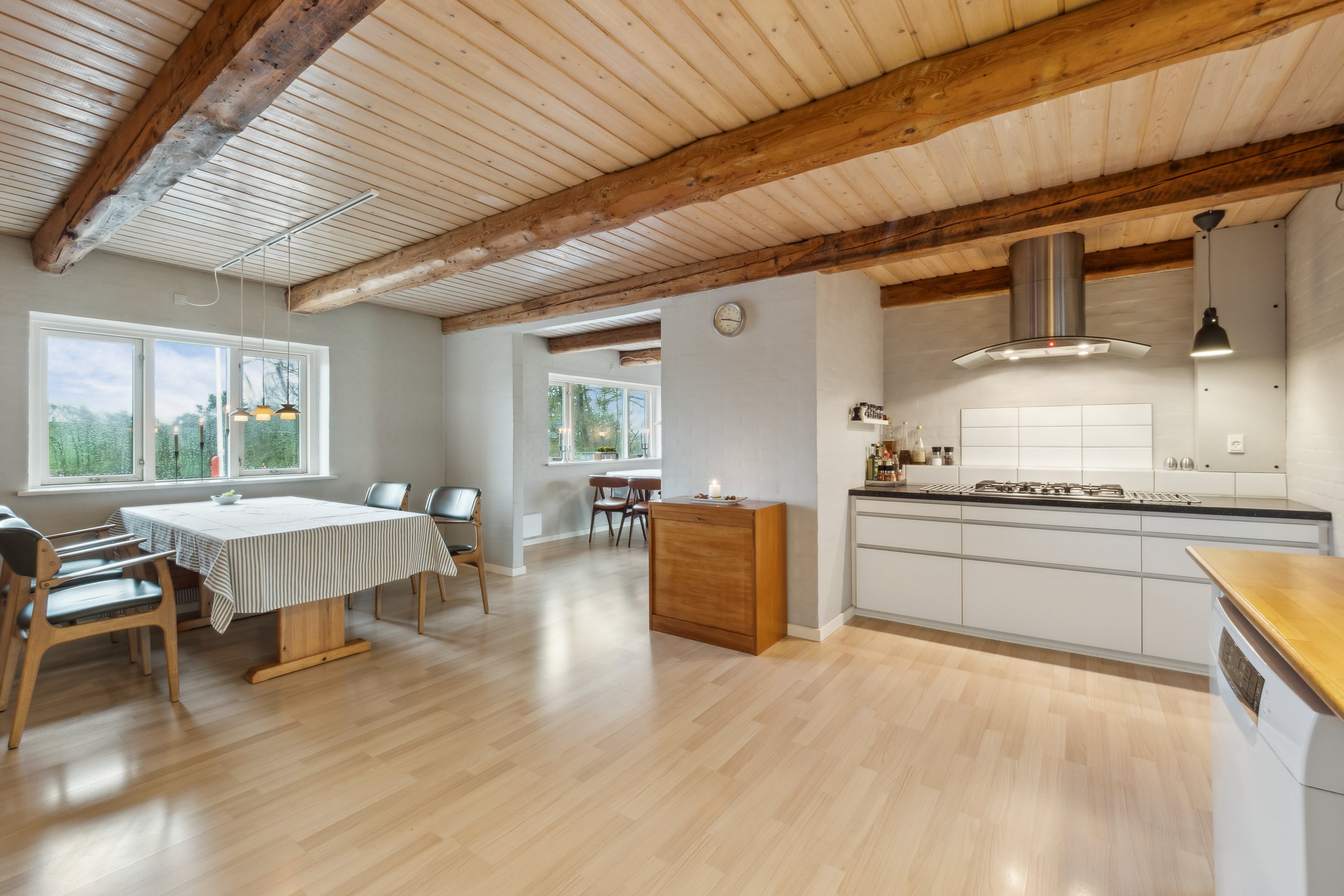 Fremhævet spisestue billede i fuldskærmstilstand. Billede af Nordmorsvej 49, Bjergby, 7950 Erslev