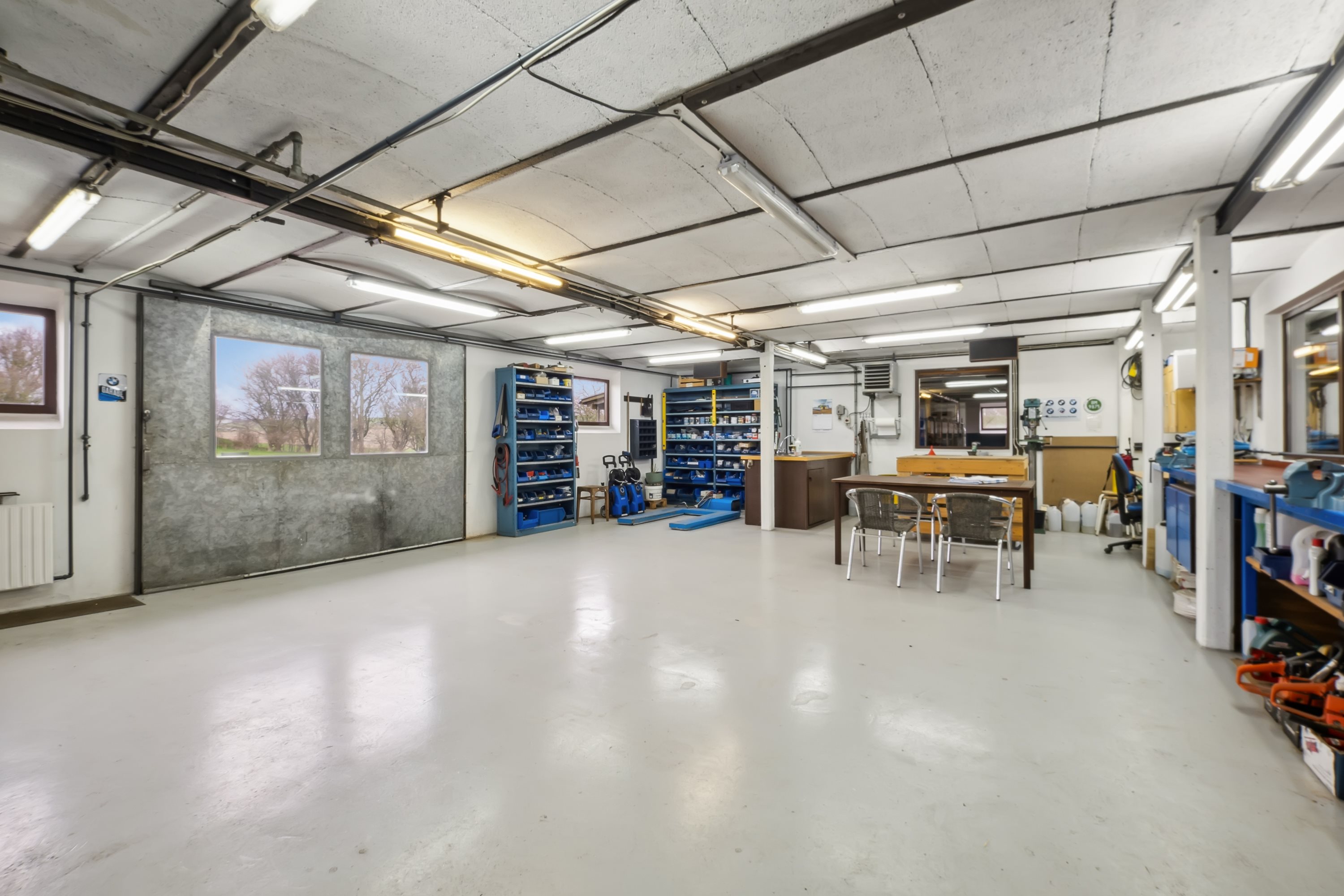 Fremhævet garage billede i fuldskærmstilstand. Billede af Nordmorsvej 49, Bjergby, 7950 Erslev