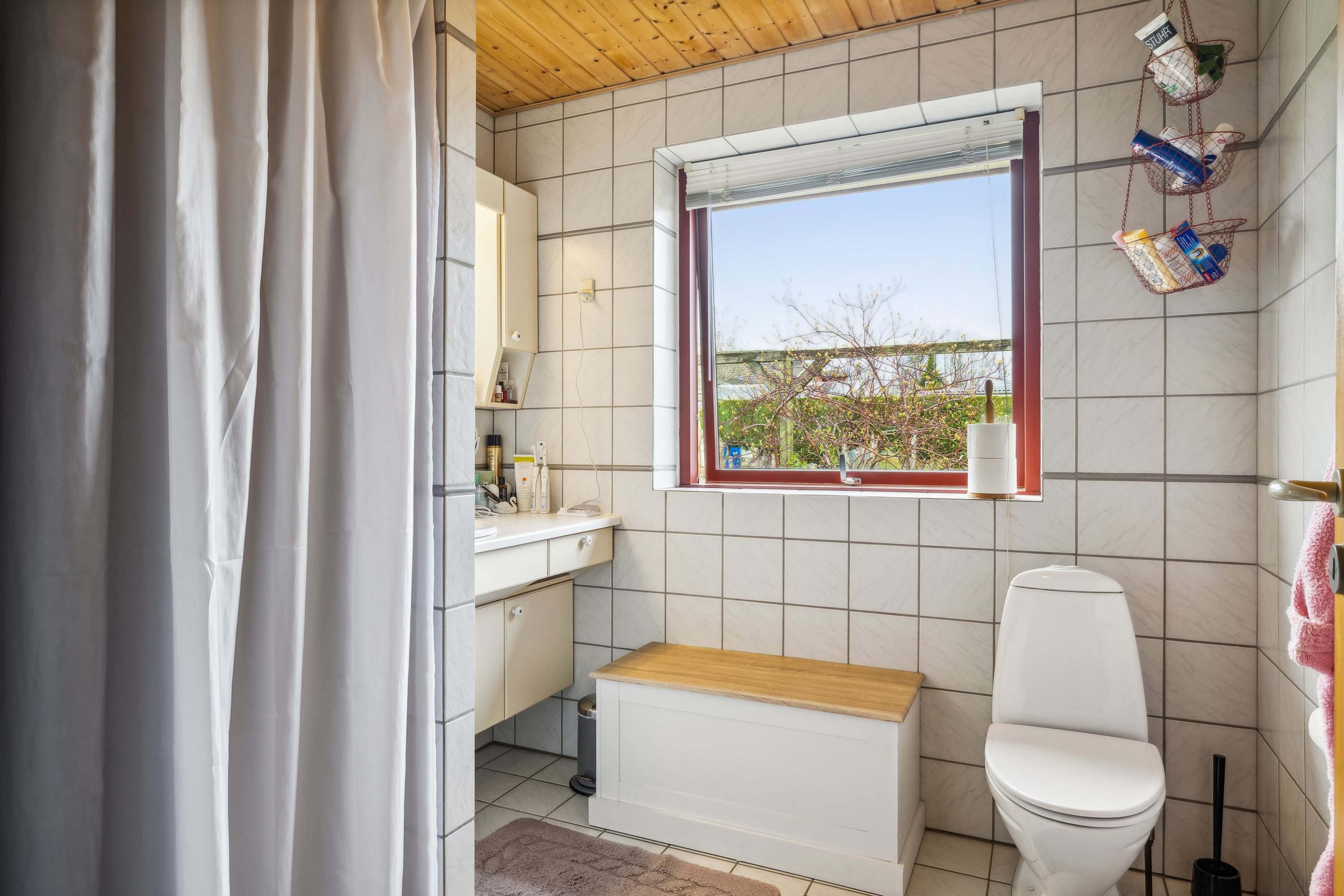 Fremhævet badeværelse billede i fuldskærmstilstand. Billede af Tjørnevej 3, Korinth, 5600 Faaborg