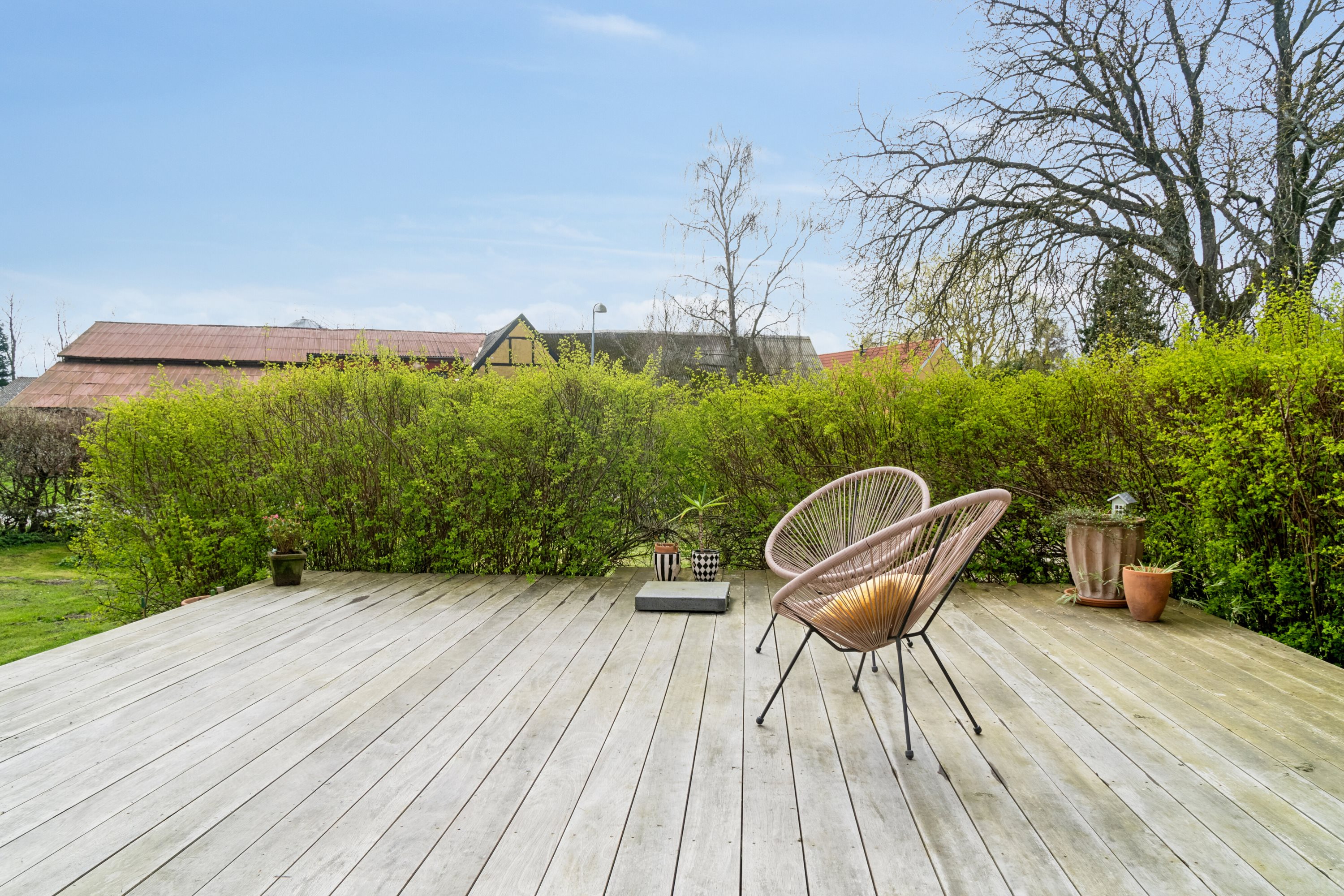 Fremhævet udendørs billede i fuldskærmstilstand. Billede af Køng Kirkevej 7a og 7b, 4750 Lundby