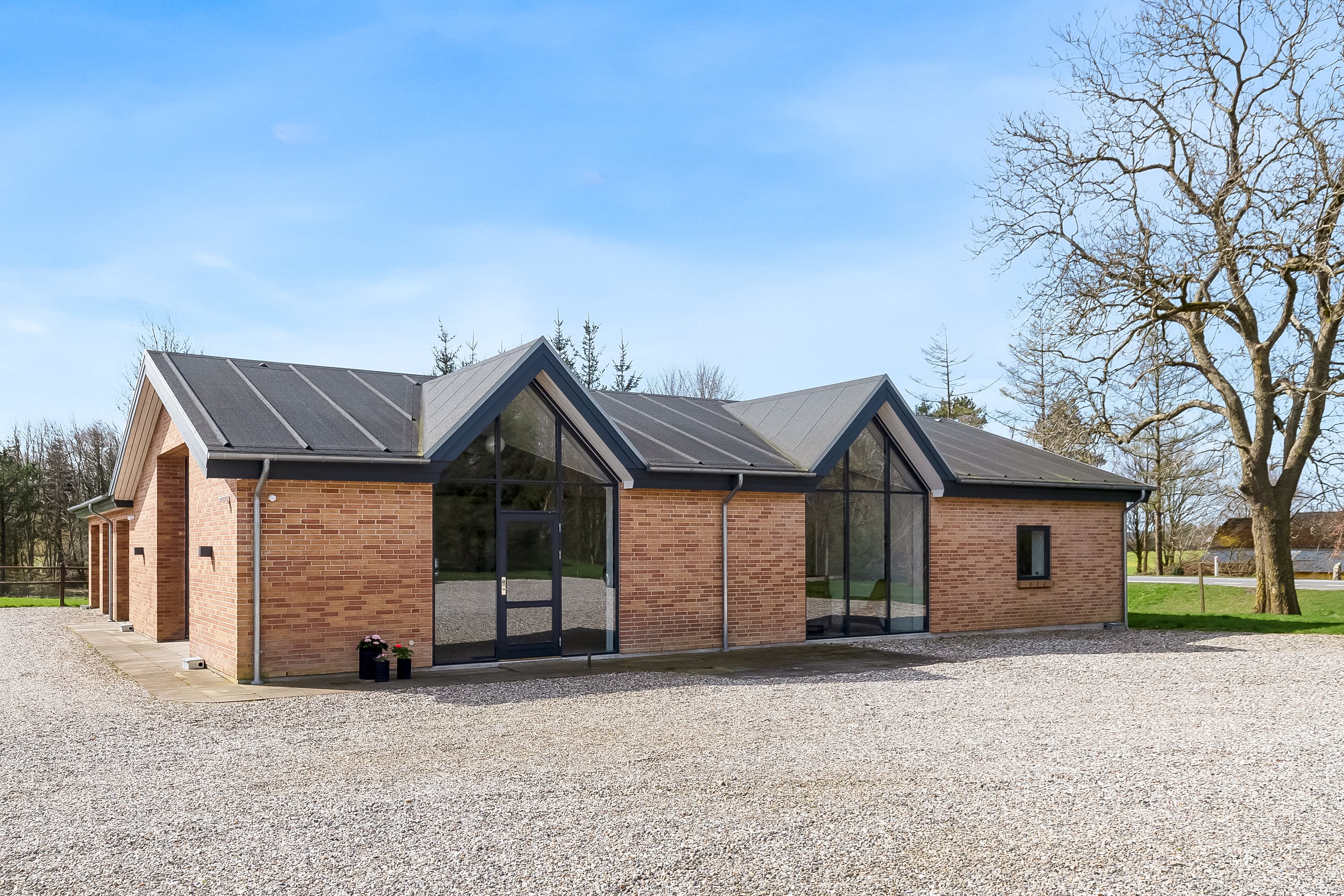 Fremhævet erhverv billede i fuldskærmstilstand. Billede af Koldingvej 623, Tiufkær, 7100 Vejle