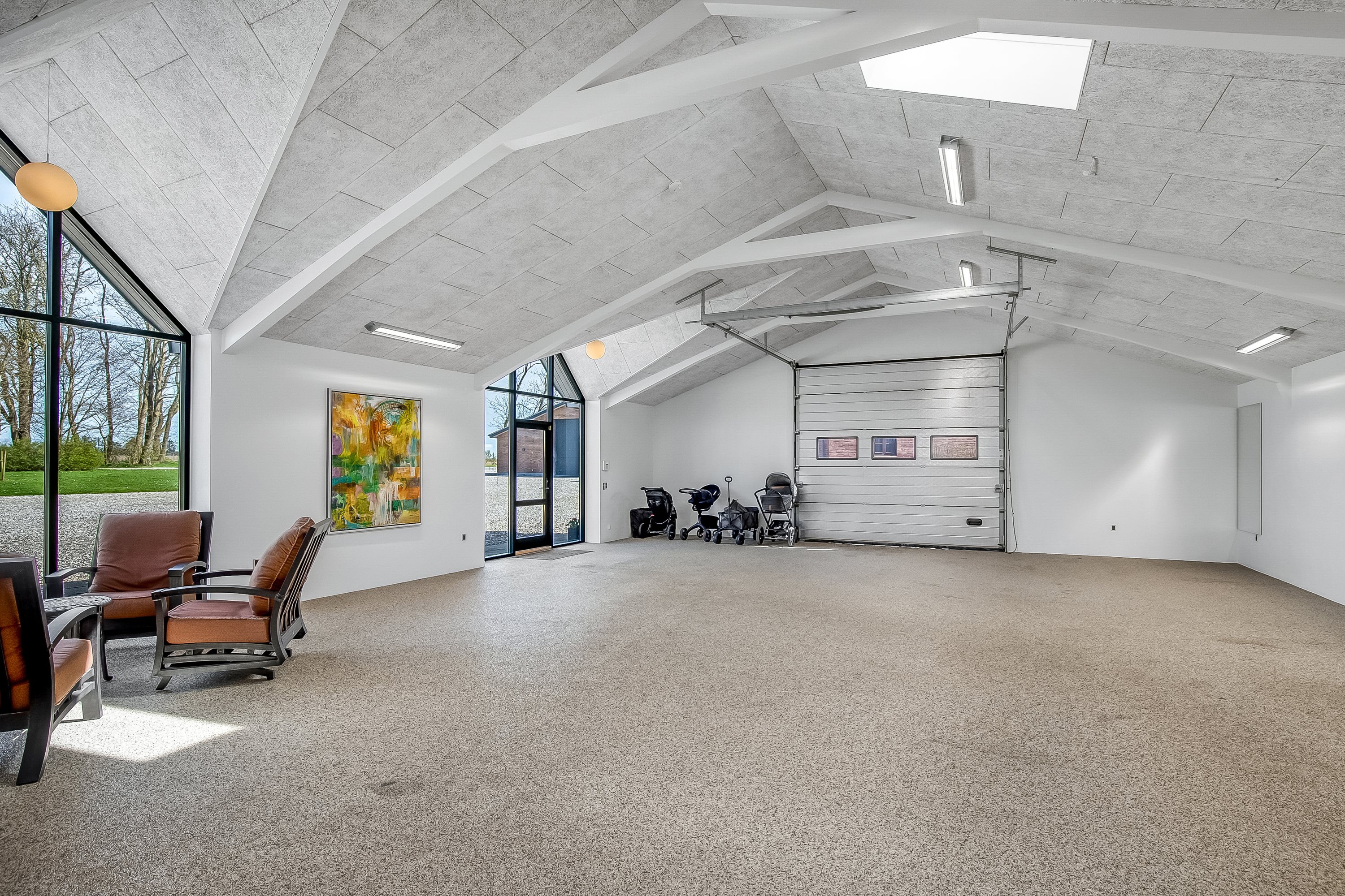 Fremhævet erhverv billede i fuldskærmstilstand. Billede af Koldingvej 623, Tiufkær, 7100 Vejle