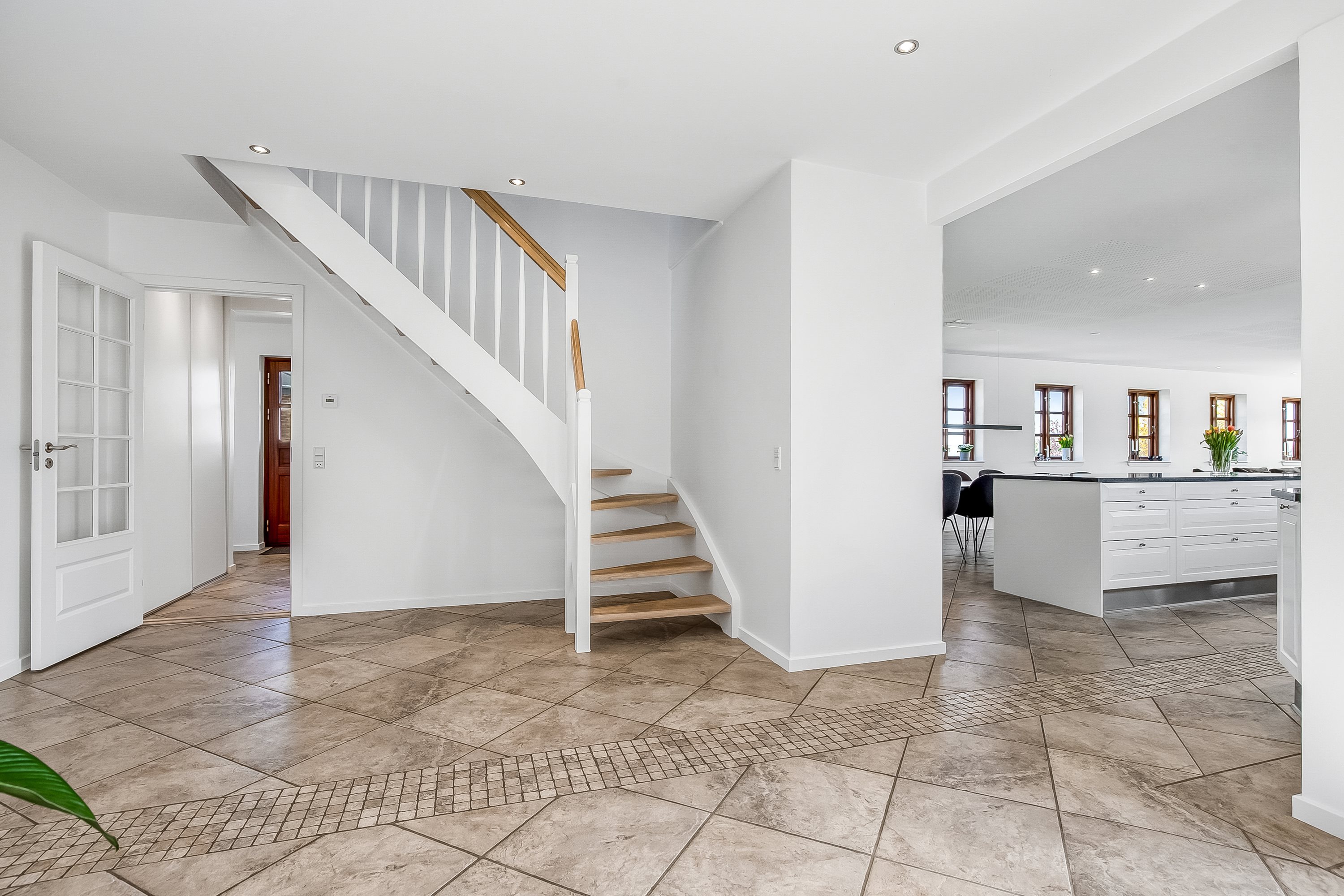 Fremhævet hall billede i fuldskærmstilstand. Billede af Koldingvej 623, Tiufkær, 7100 Vejle