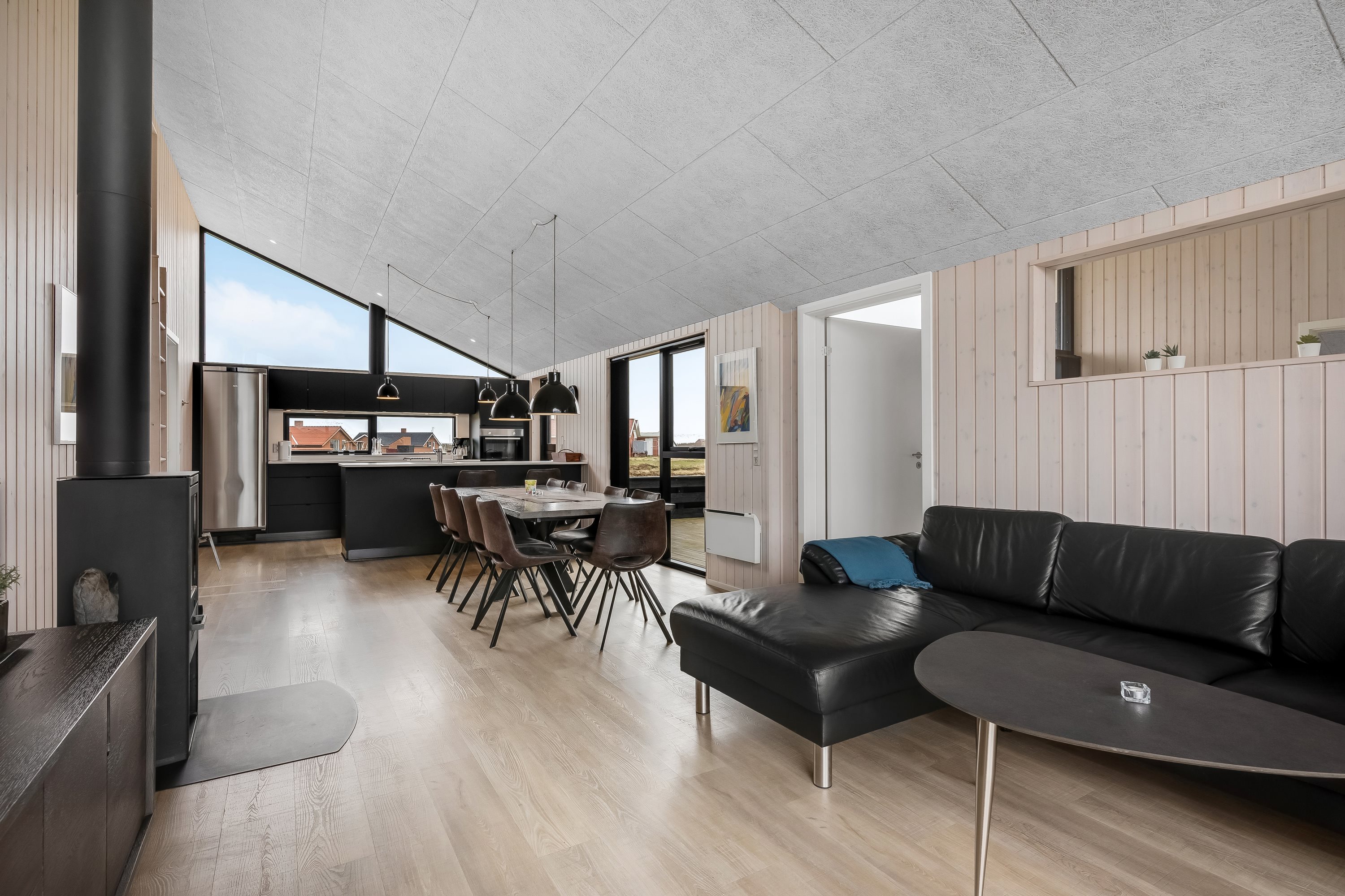 Fremhævet stue billede i fuldskærmstilstand. Billede af Horizonvej 7, Vrist, 7673 Harboøre