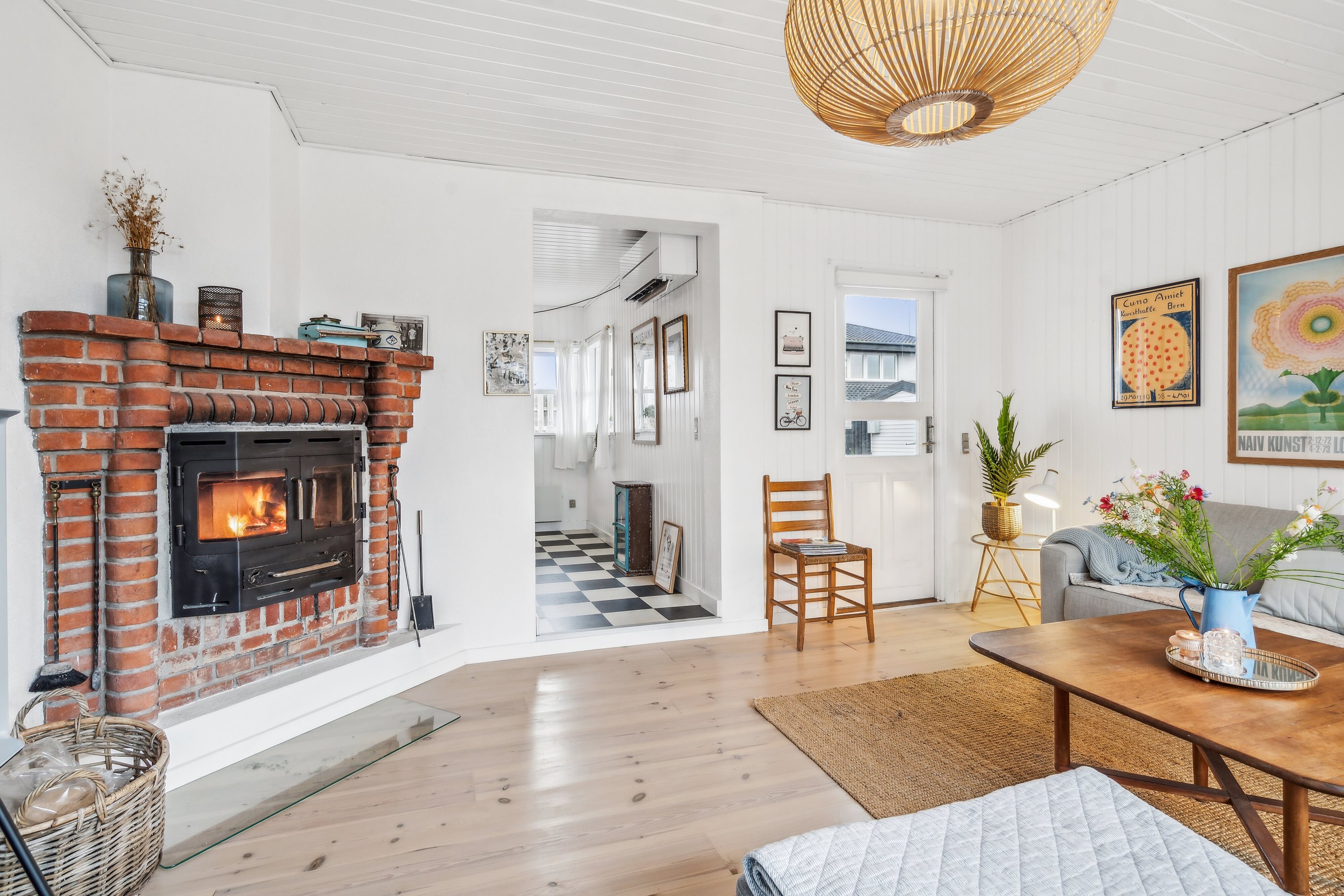 Fremhævet stue billede i fuldskærmstilstand. Billede af Lærkevænget 2, Hasmark Strand, 5450 Otterup