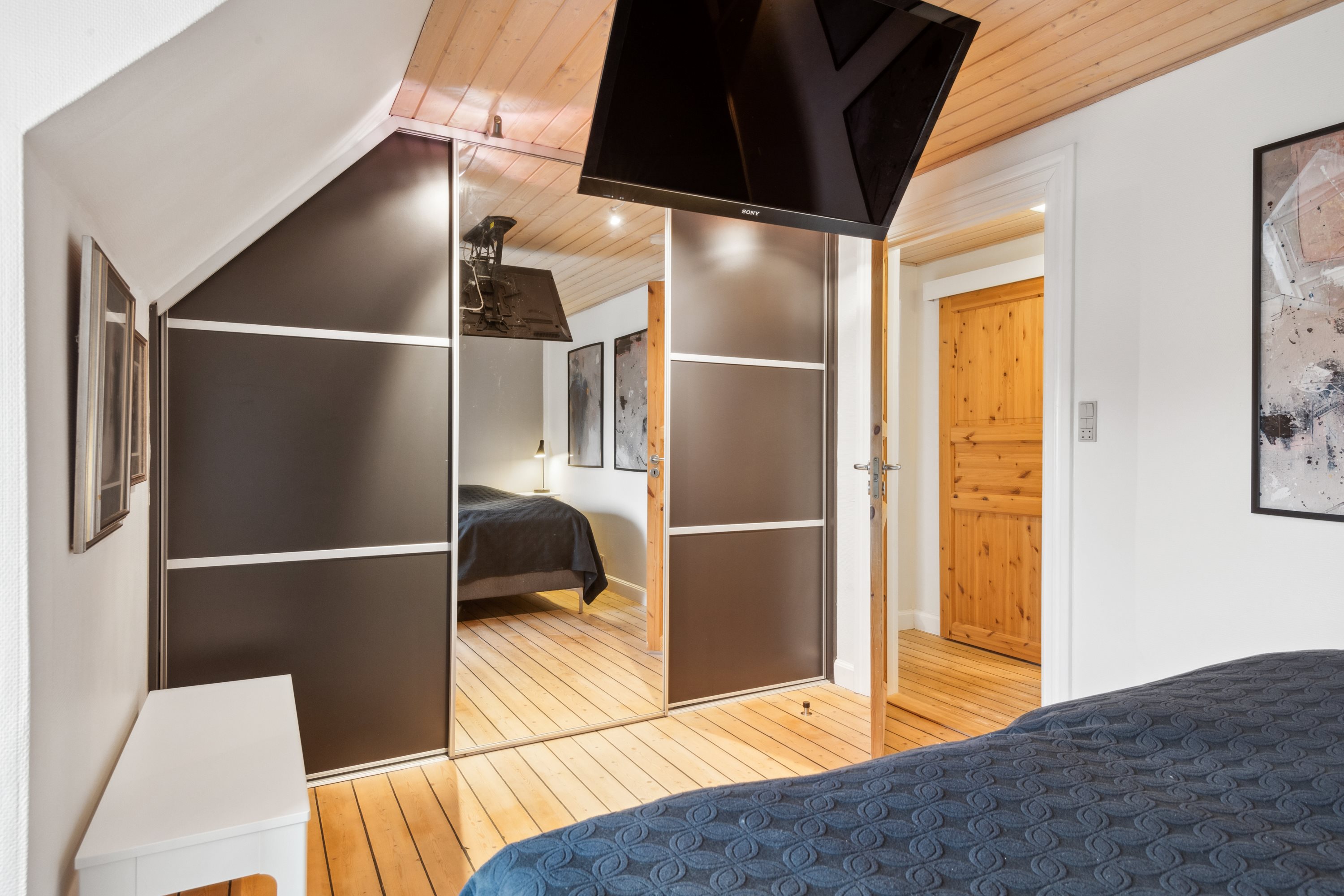 Fremhævet værelse billede i fuldskærmstilstand. Billede af Th. Sauers Vej 21, 9000 Aalborg