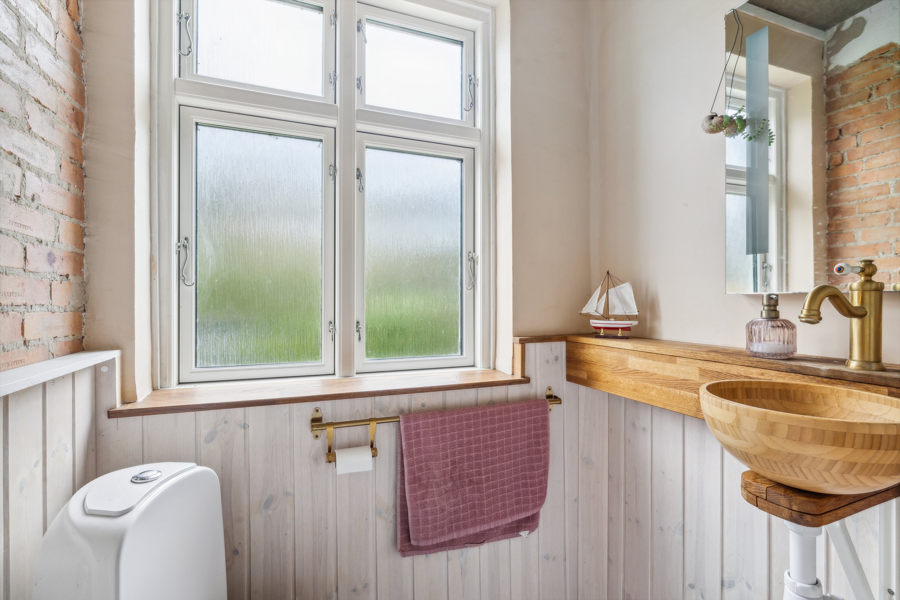 Fremhævet badeværelse billede i fuldskærmstilstand. Billede af Engmosevej 27, 5610 Assens