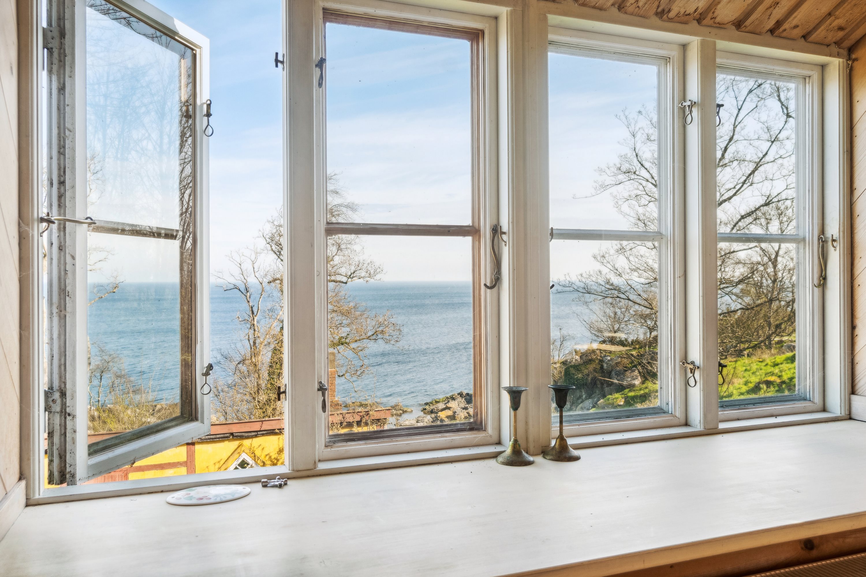 Miniaturebillede 1: indendørs. Billede af Randkløvevej 28, Saltuna, 3751 Østermarie