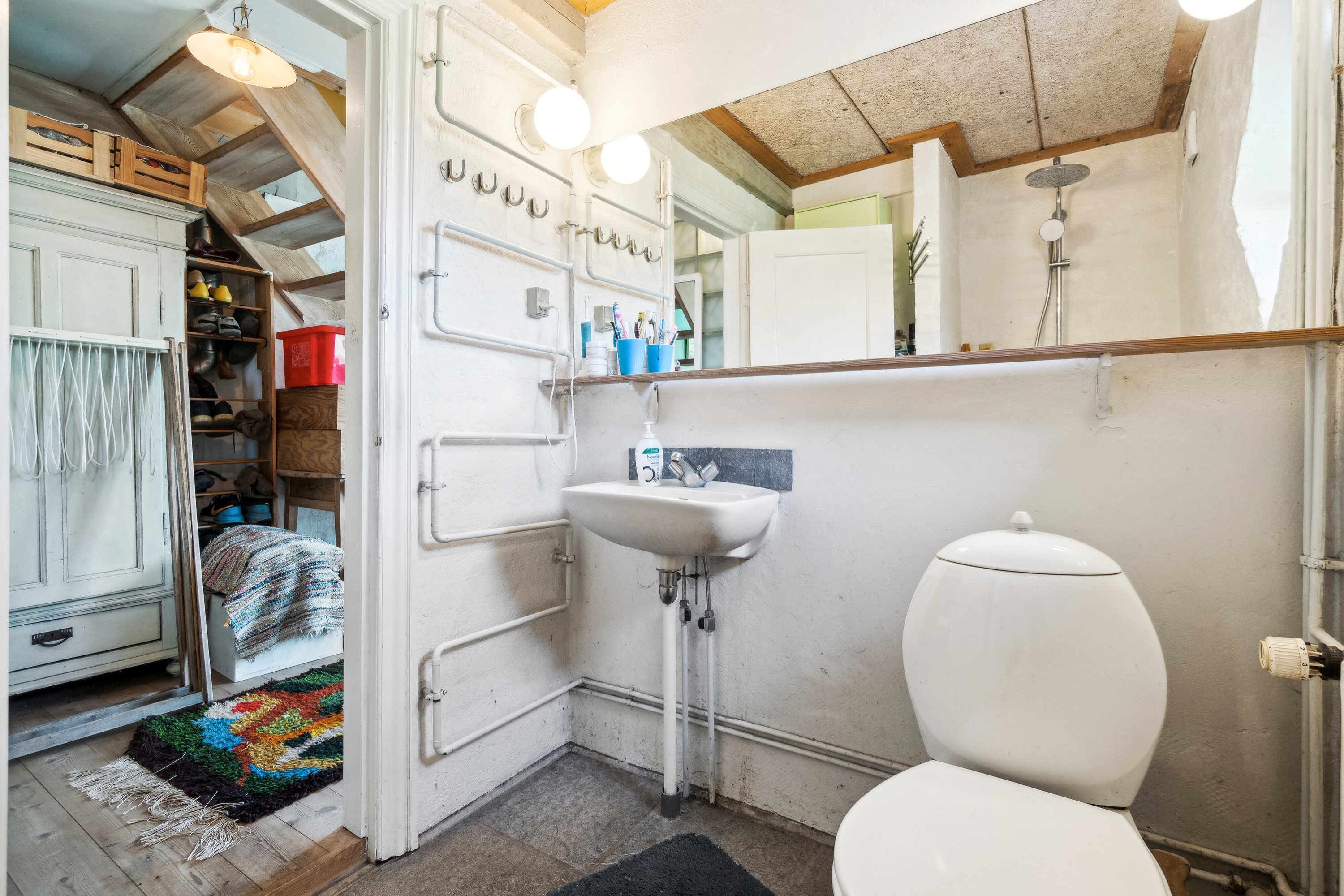 Fremhævet badeværelse billede i fuldskærmstilstand. Billede af Randkløvevej 28, Saltuna, 3751 Østermarie