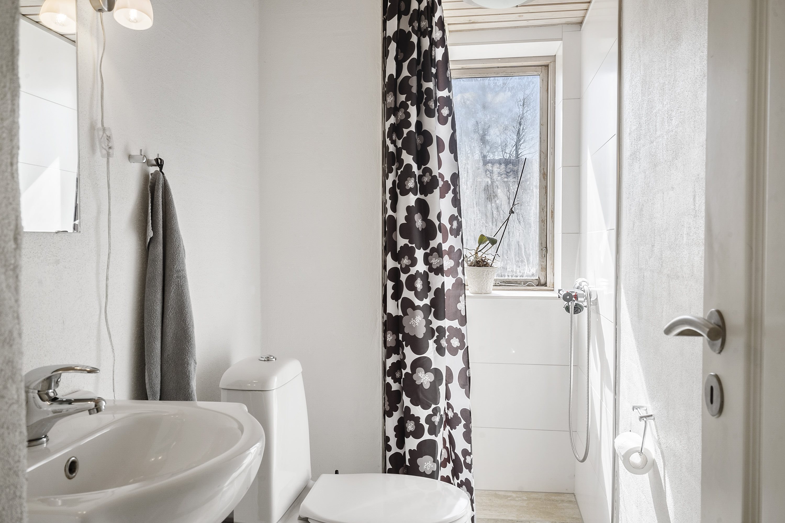 Fremhævet badeværelse 2 billede i fuldskærmstilstand. Billede af Nørbysvej 11, Nørre Nissum, 7620 Lemvig