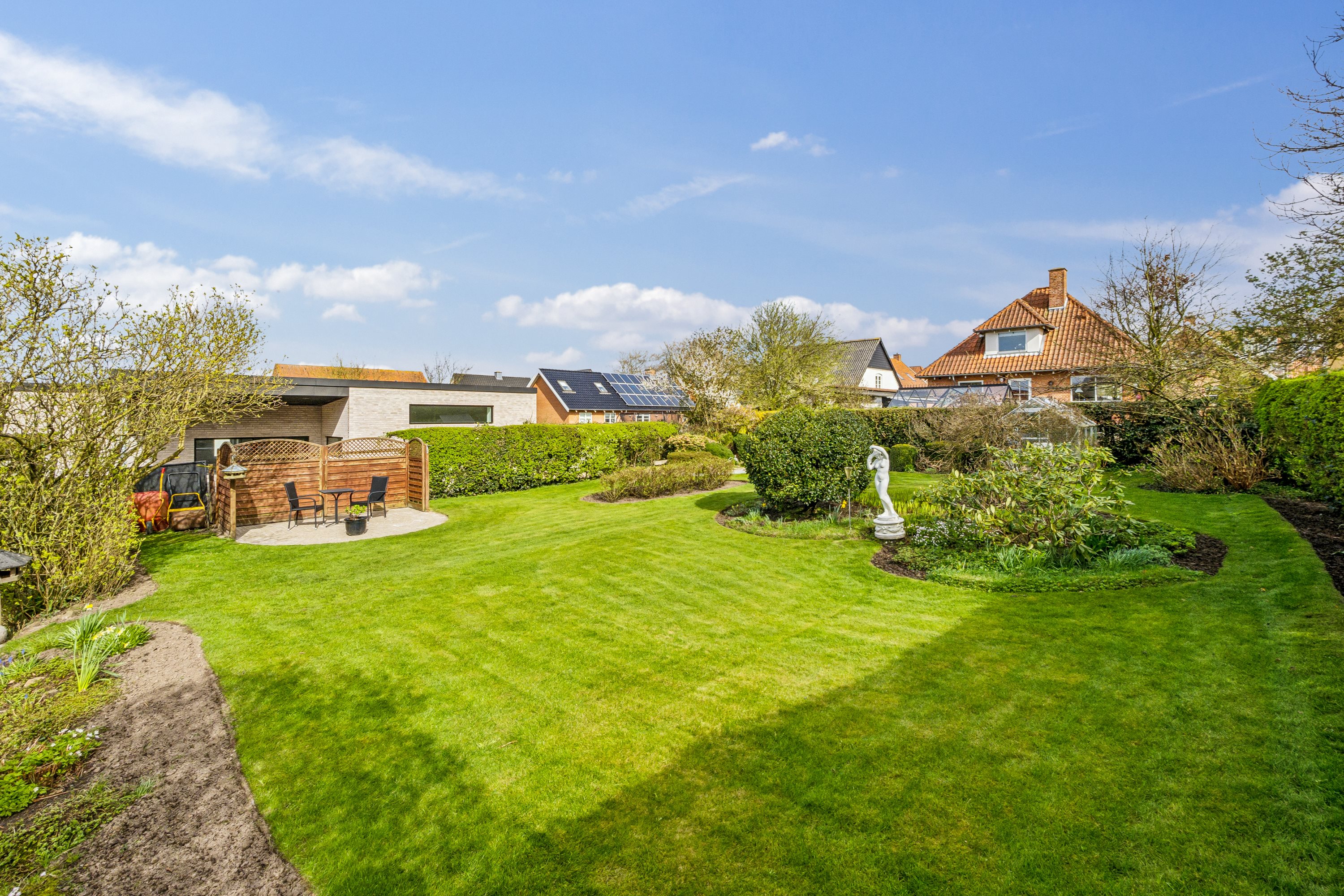 Fremhævet have billede i fuldskærmstilstand. Billede af Hvitfeltsgade 16, 7800 Skive