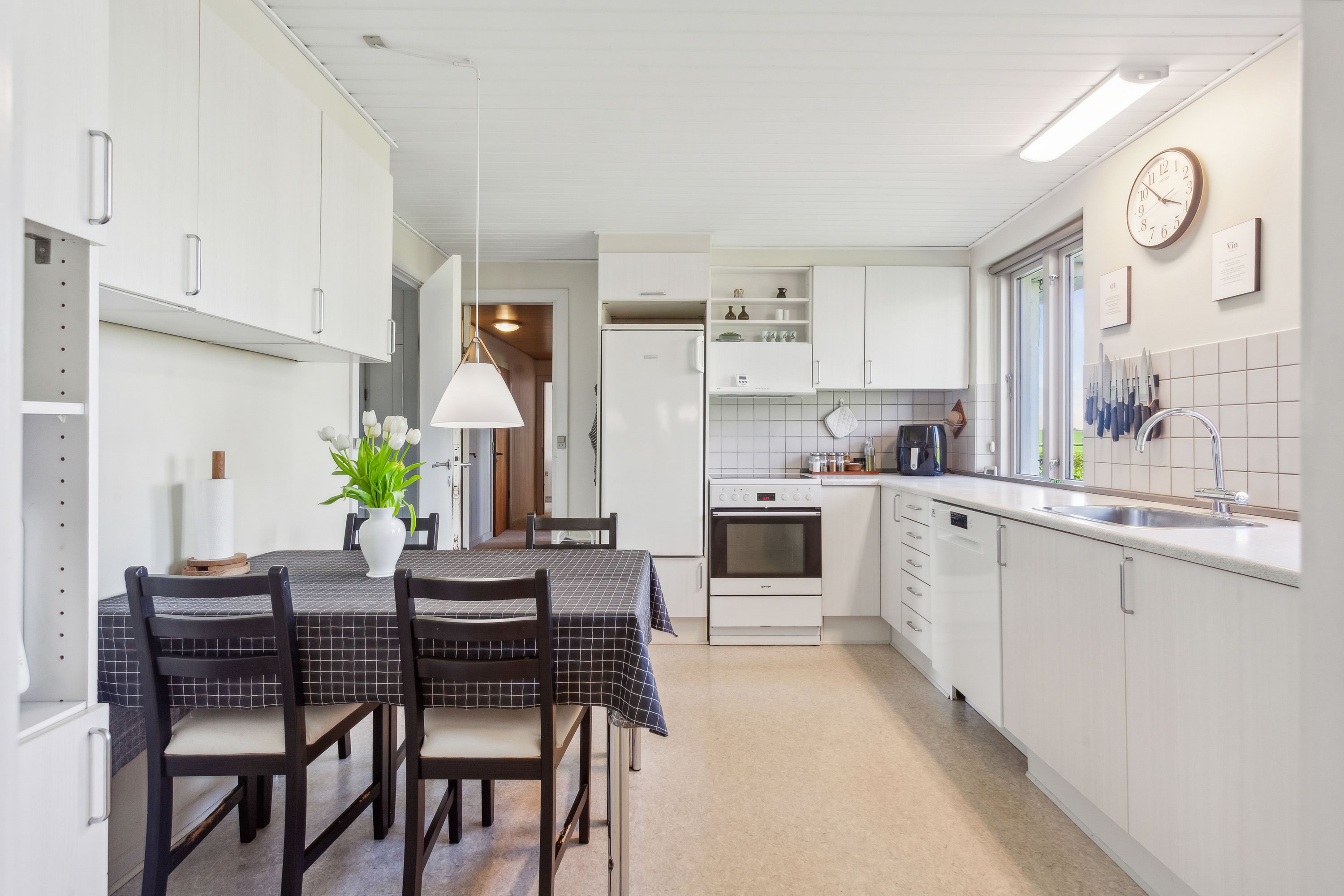 Fremhævet køkken billede i fuldskærmstilstand. Billede af Øksenhøjvej 19, Lime, 8544 Mørke