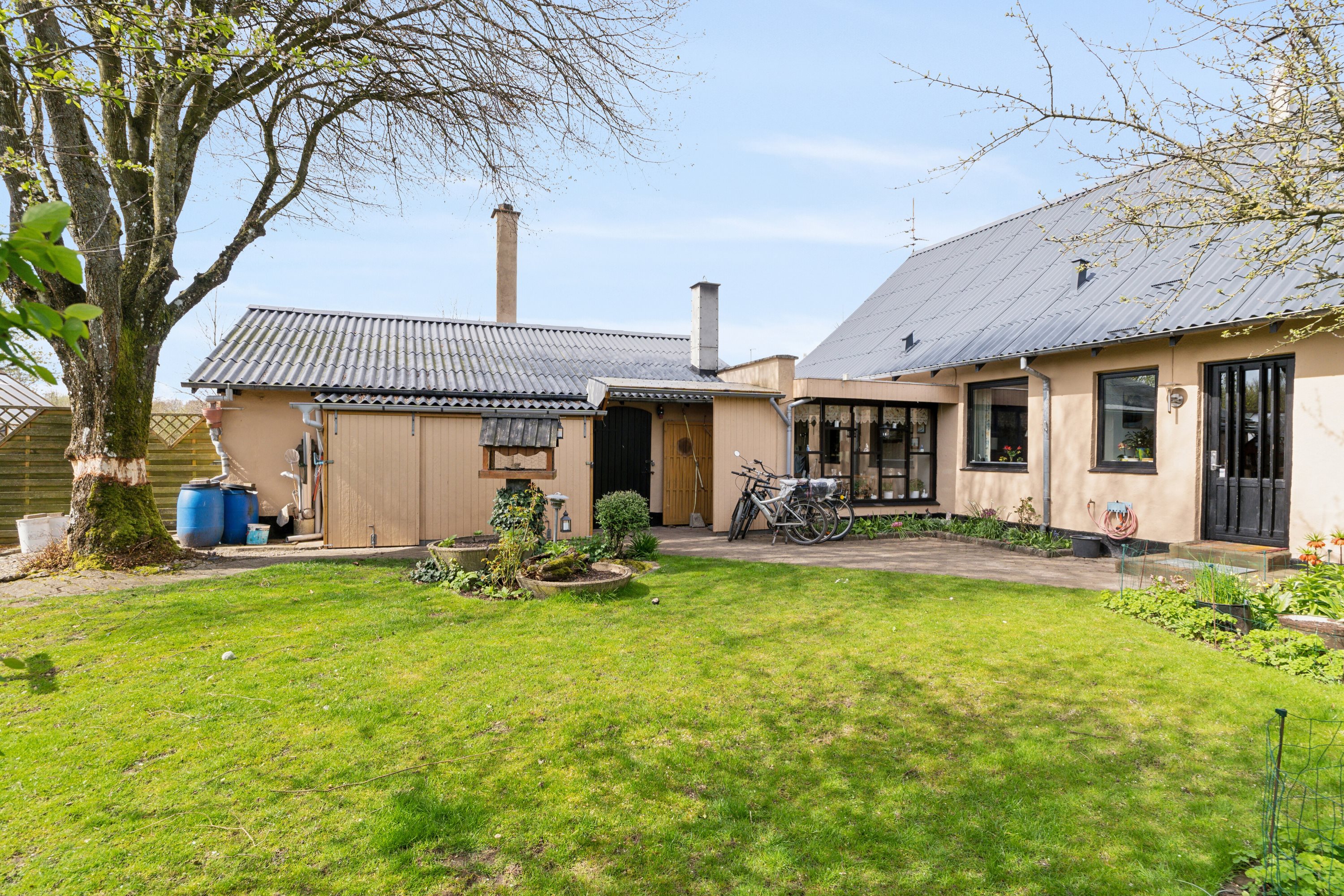 Fremhævet udendørs billede i fuldskærmstilstand. Billede af Bangsvej 2, 7430 Ikast