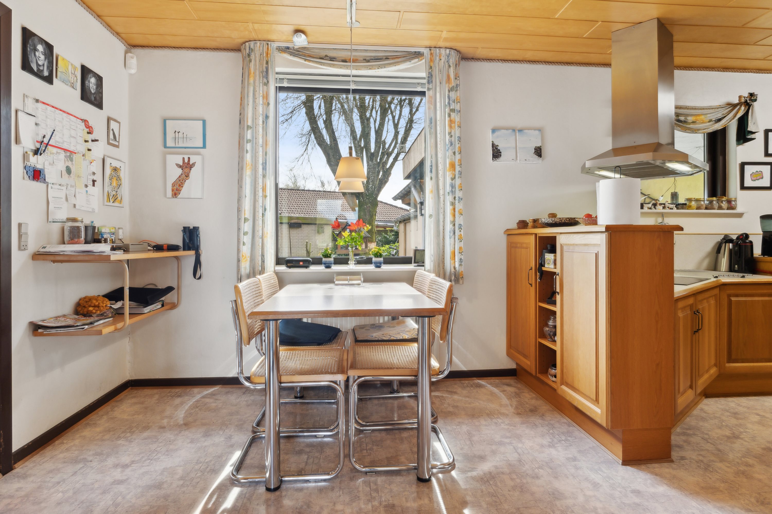 Fremhævet køkken billede i fuldskærmstilstand. Billede af Bangsvej 2, 7430 Ikast