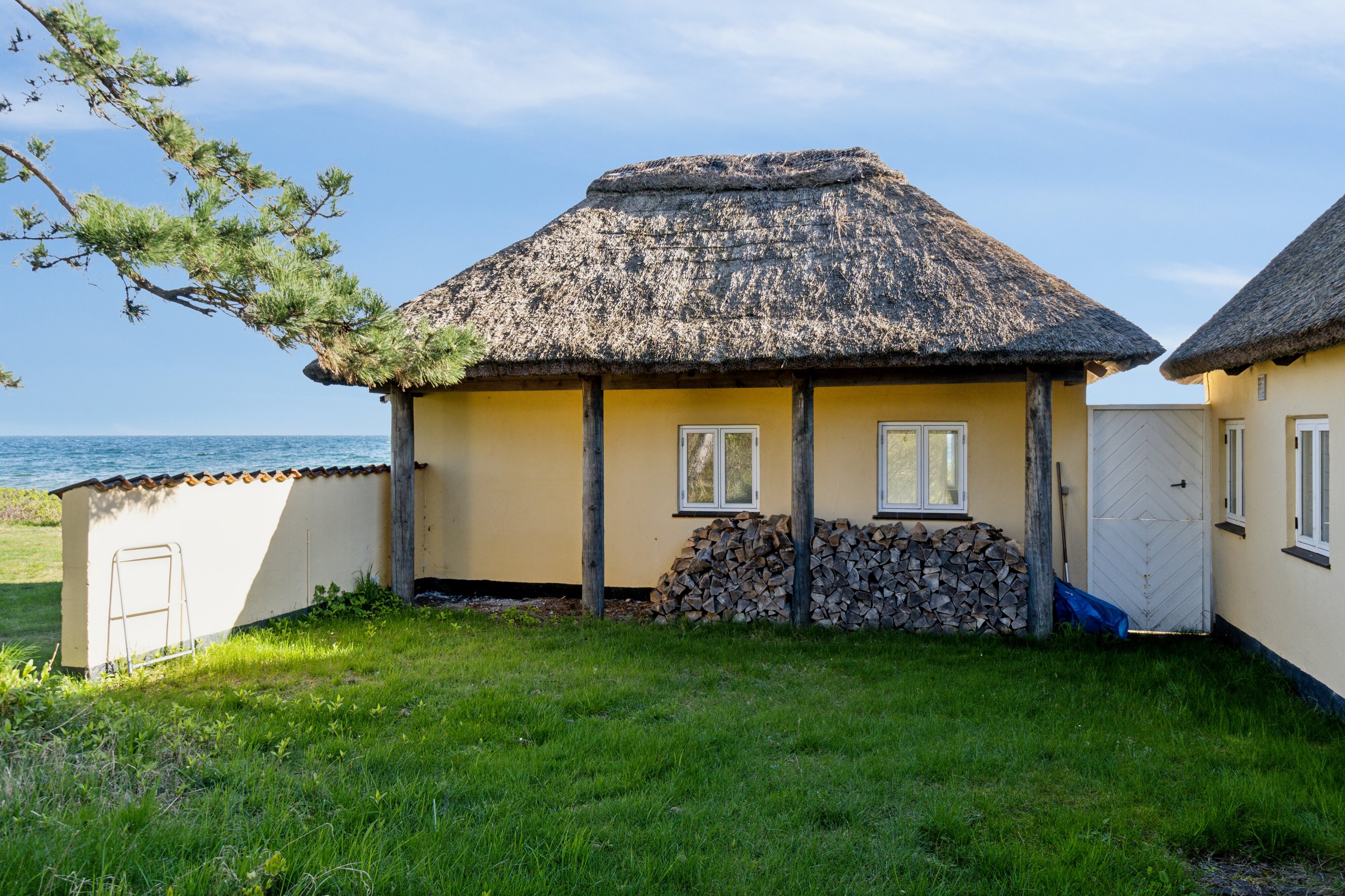 Fremhævet udendørs billede i fuldskærmstilstand. Billede af Klint Strandvej 19, Klint, 4500 Nykøbing Sj