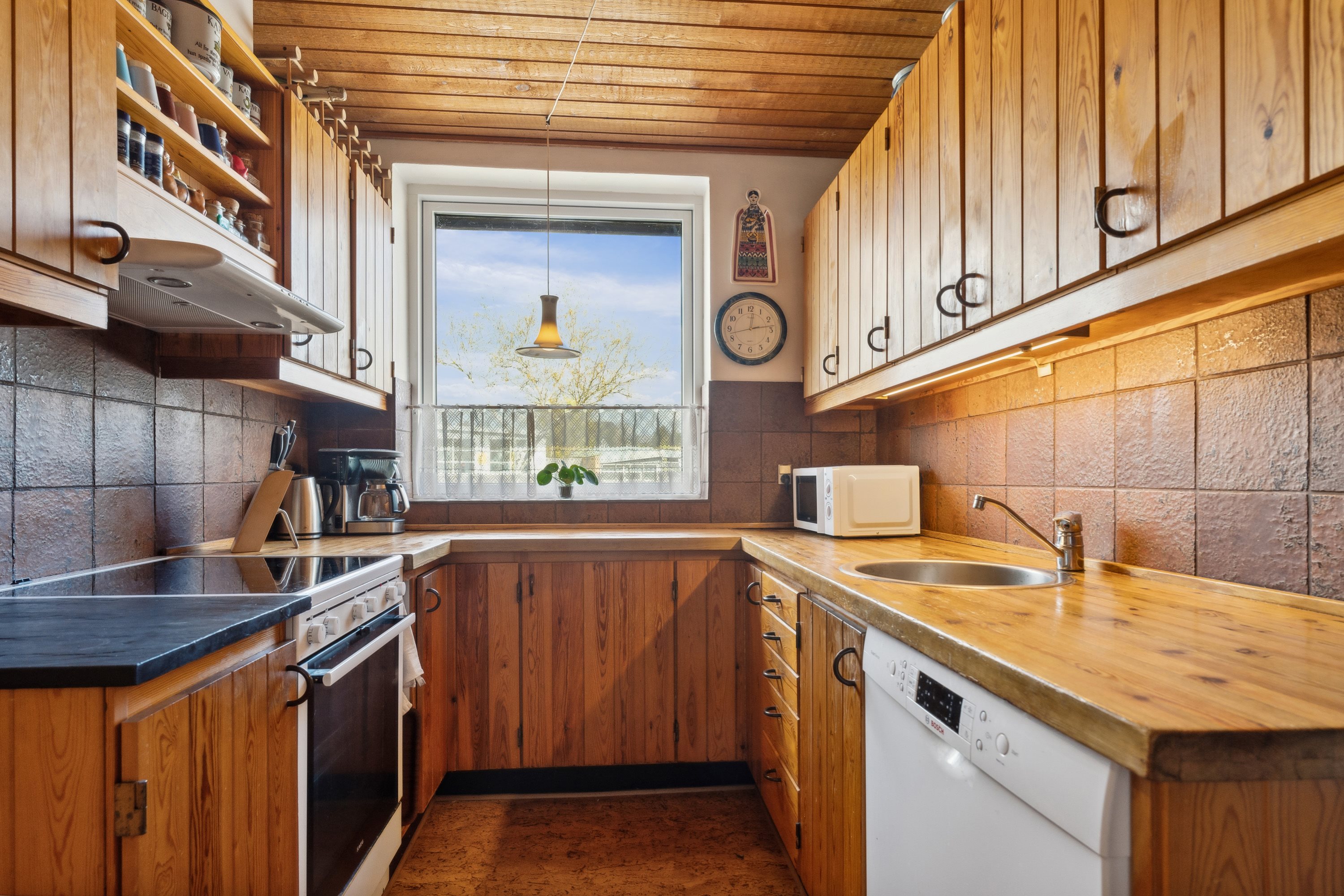 Fremhævet køkken billede i fuldskærmstilstand. Billede af Poul Due Jensens Vej 6, 8850 Bjerringbro