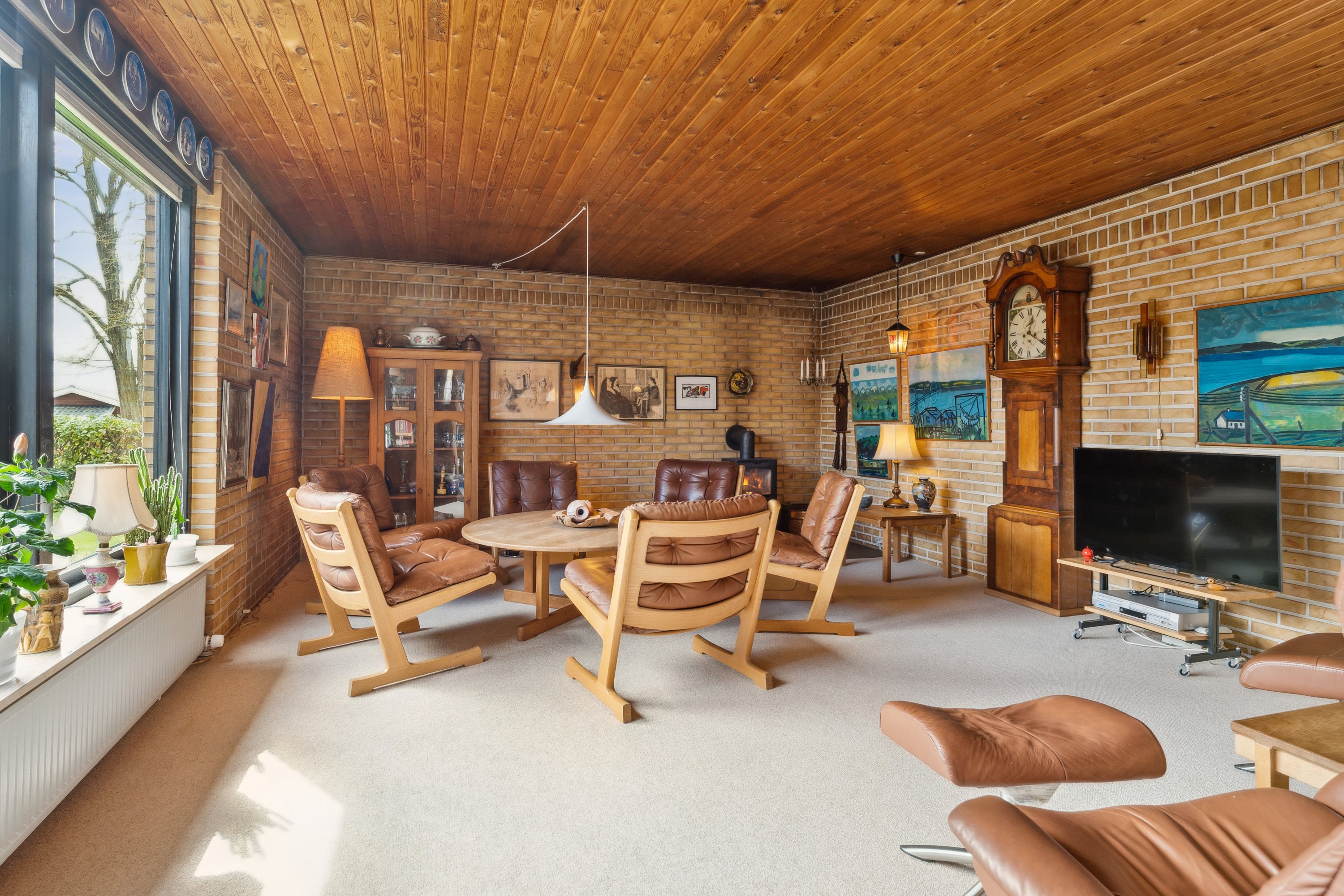 Fremhævet stue billede i fuldskærmstilstand. Billede af Poul Due Jensens Vej 6, 8850 Bjerringbro