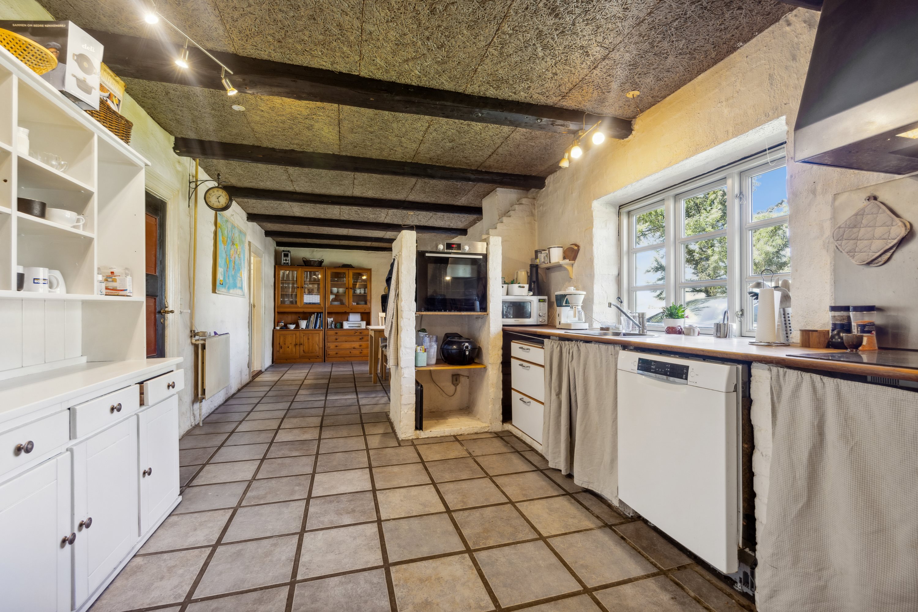 Fremhævet køkken billede i fuldskærmstilstand. Billede af Houvej 134, Ulsted, 9370 Hals