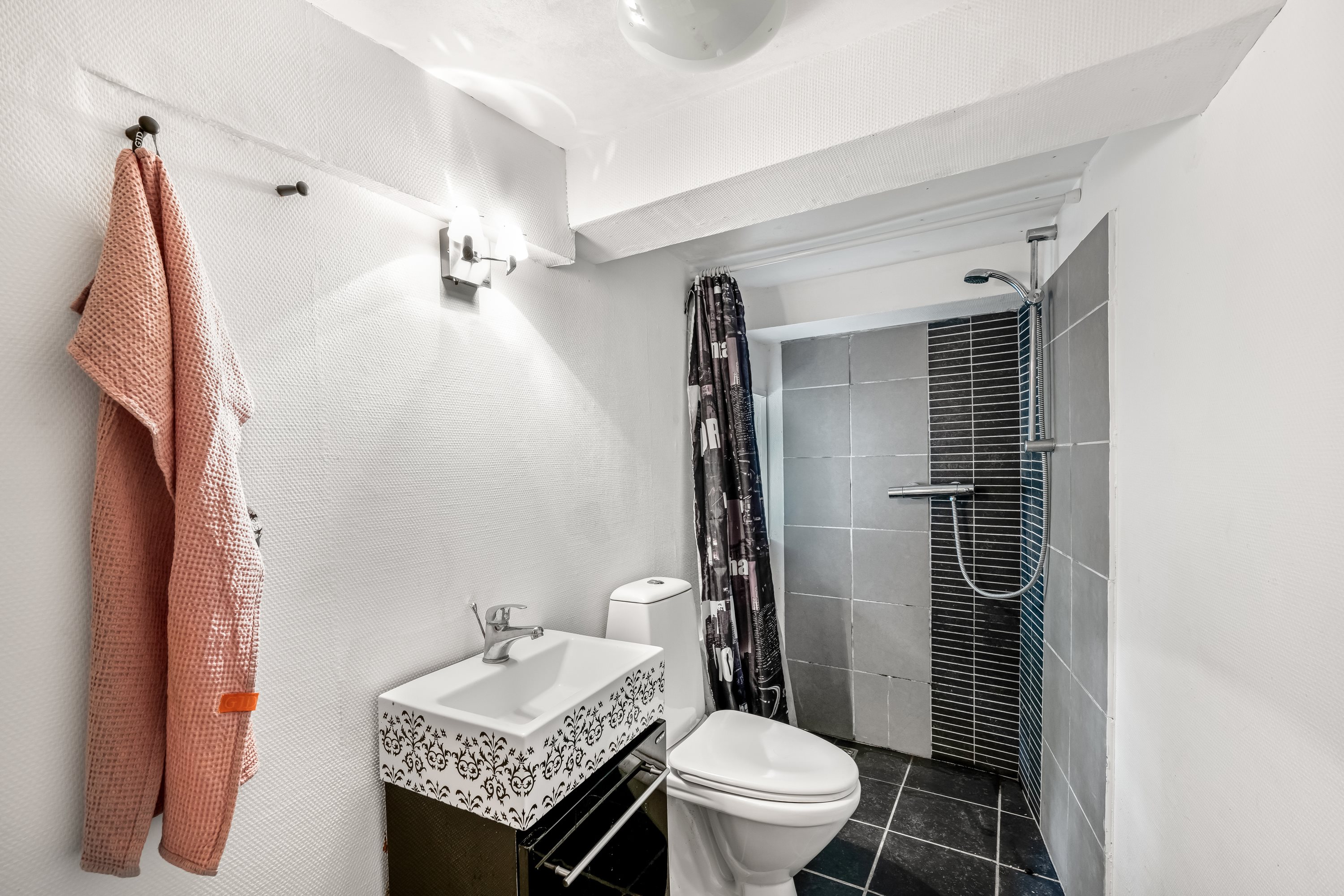 Fremhævet badeværelse billede i fuldskærmstilstand. Billede af Byvej 53, Ballum, 6261 Bredebro