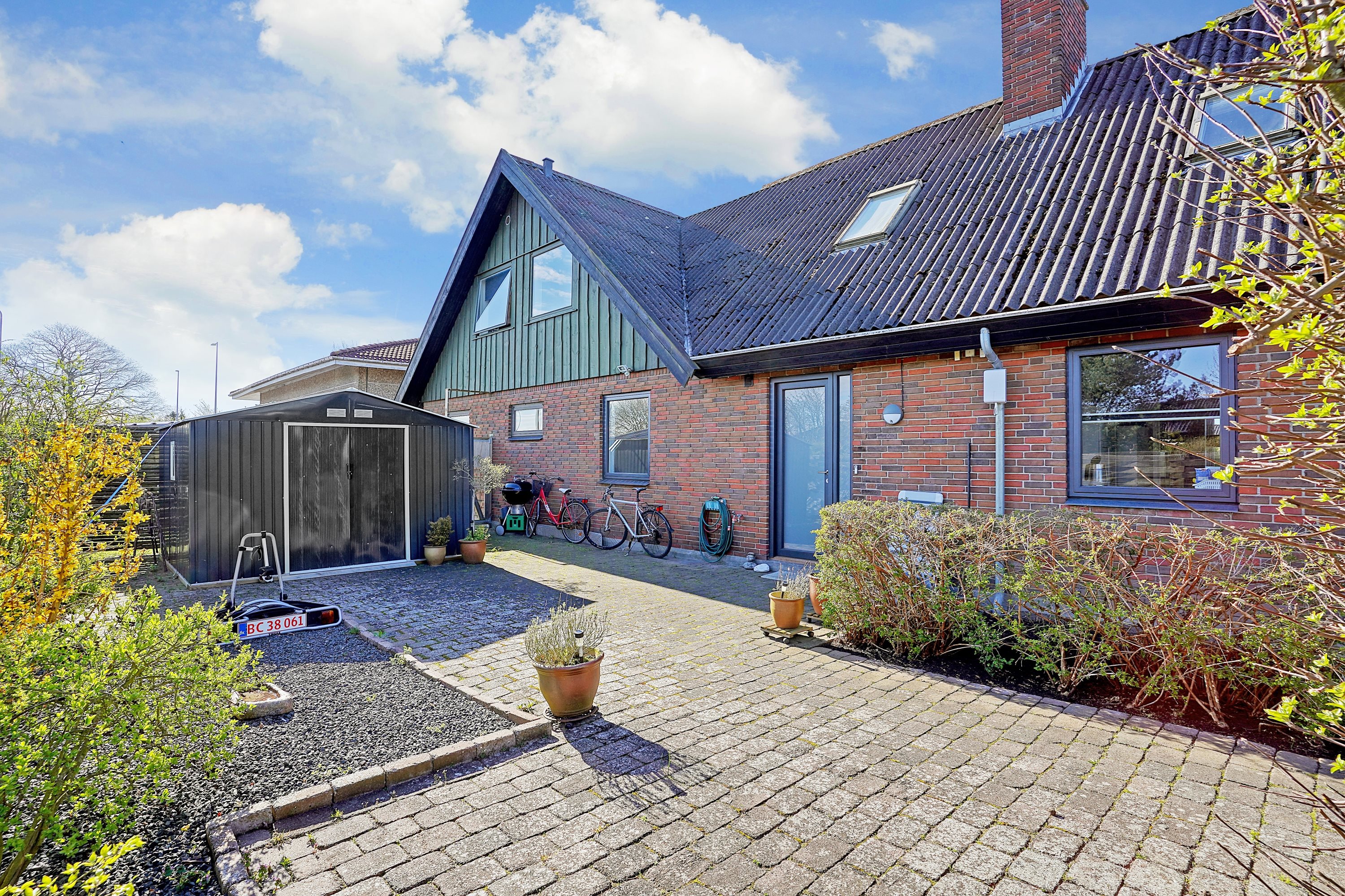 Villa: Ejendommen på Engvangen 22, 2680 Solrød Strand