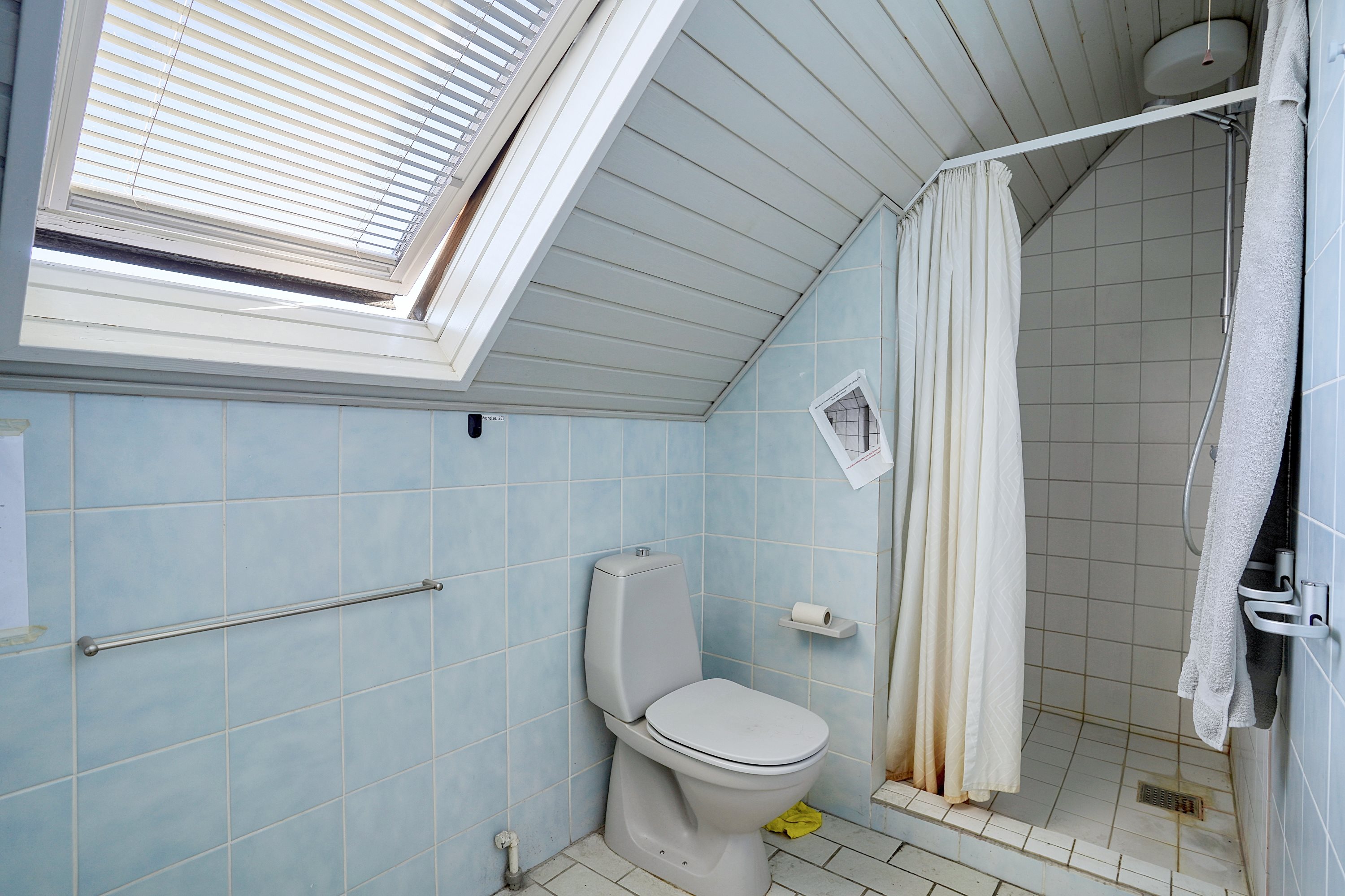 Fremhævet badeværelse billede i fuldskærmstilstand. Billede af Engvangen 22, 2680 Solrød Strand