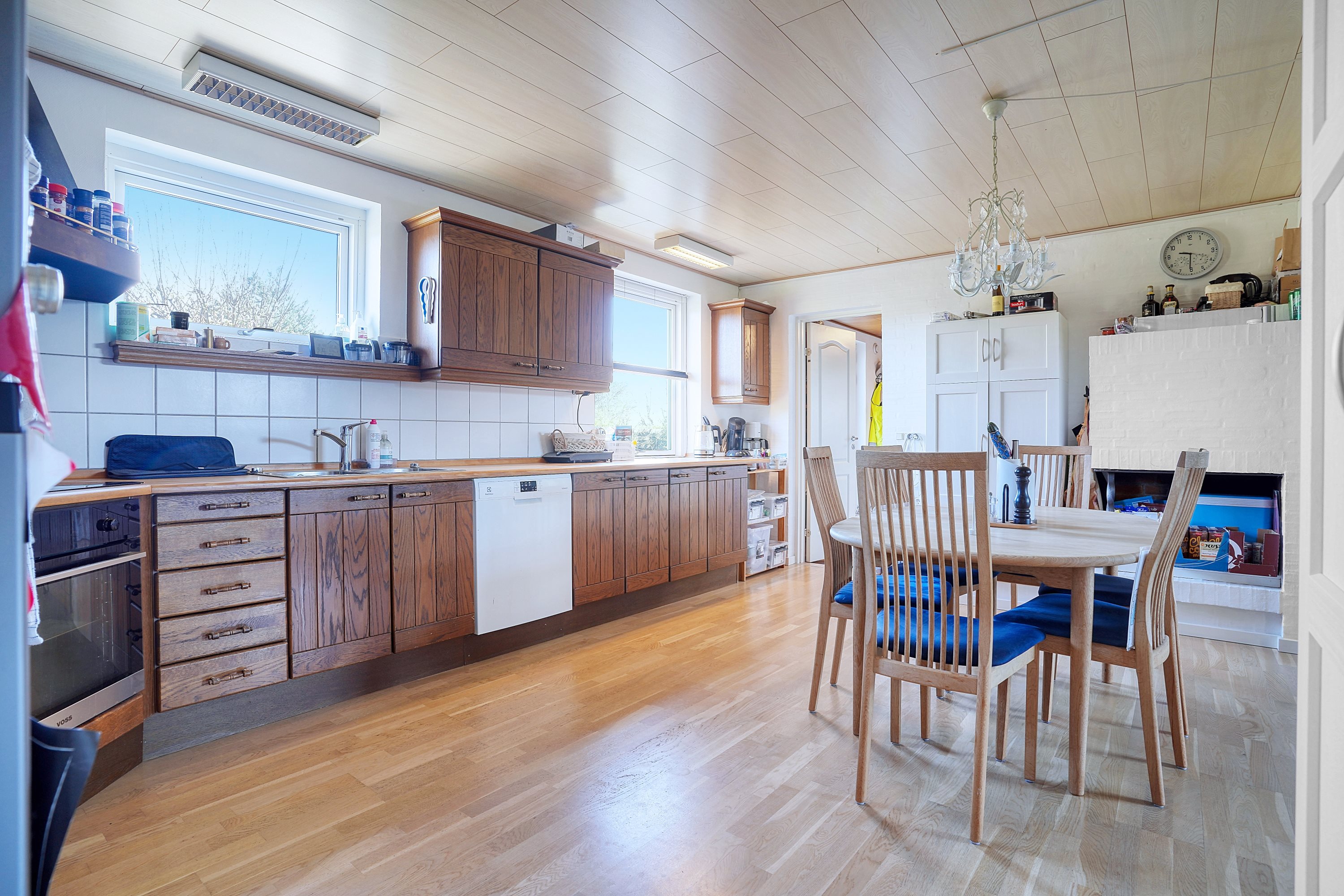 Fremhævet køkken billede i fuldskærmstilstand. Billede af Engvangen 22, 2680 Solrød Strand