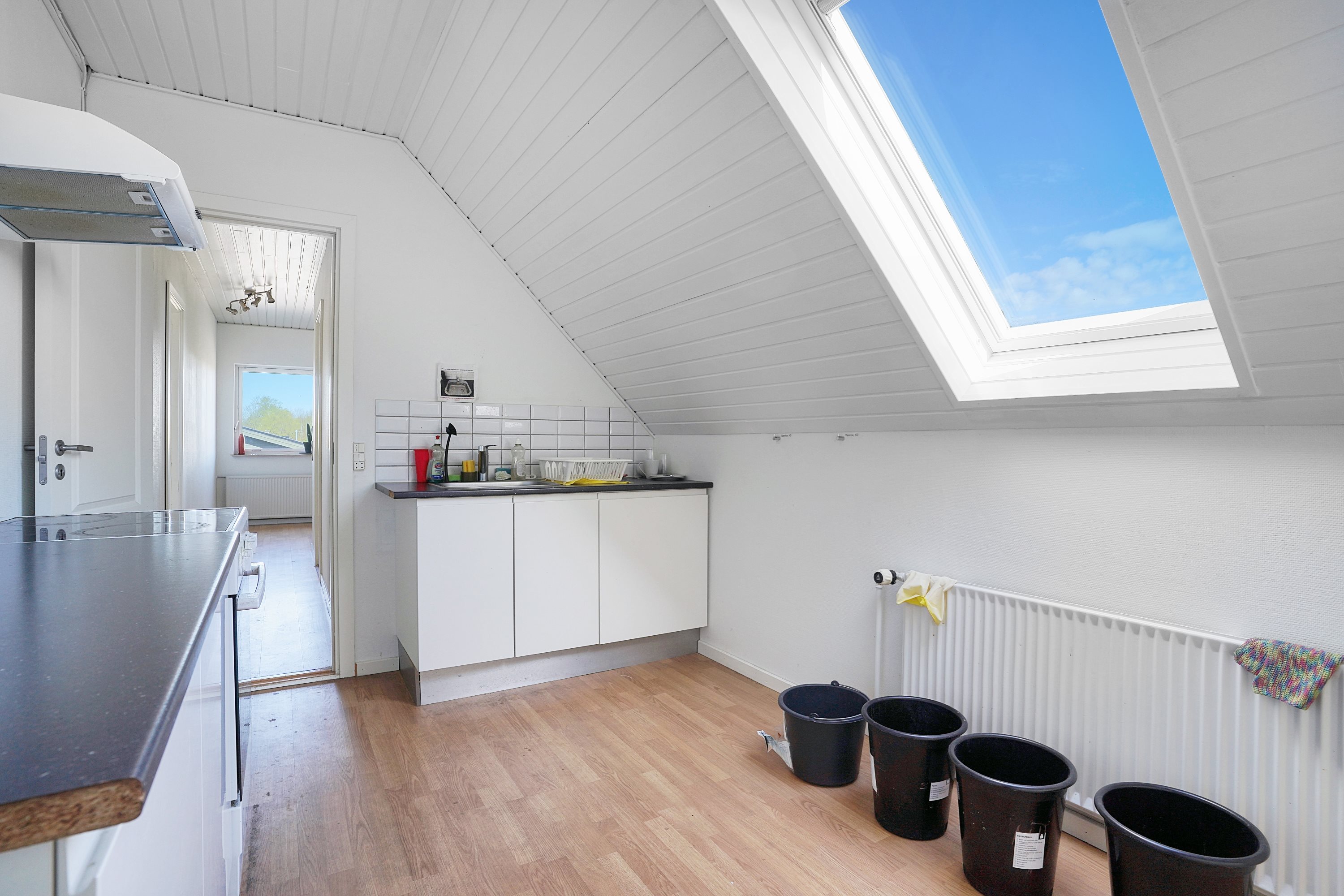 Fremhævet køkken billede i fuldskærmstilstand. Billede af Engvangen 22, 2680 Solrød Strand