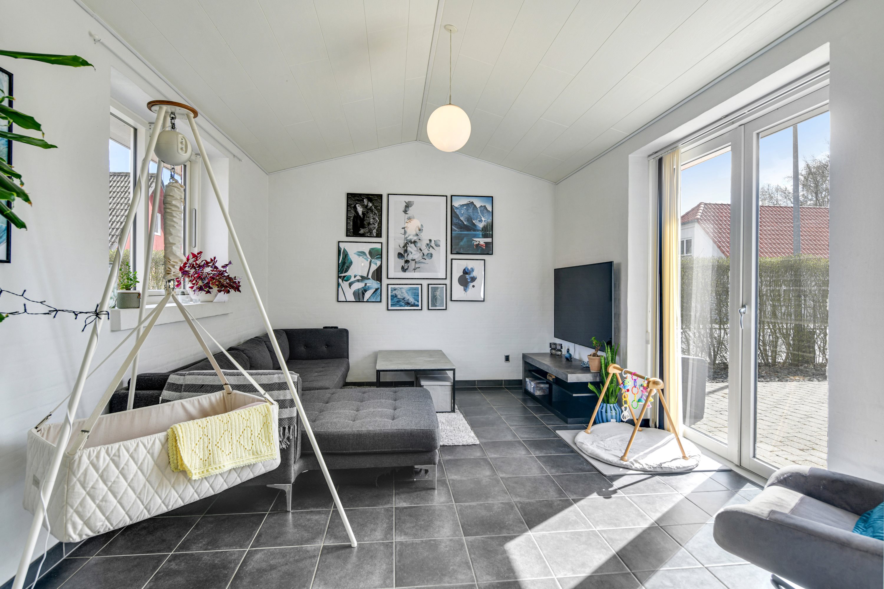 Fremhævet stue billede i fuldskærmstilstand. Billede af Hovborgvej 51, Tofterup, 7200 Grindsted