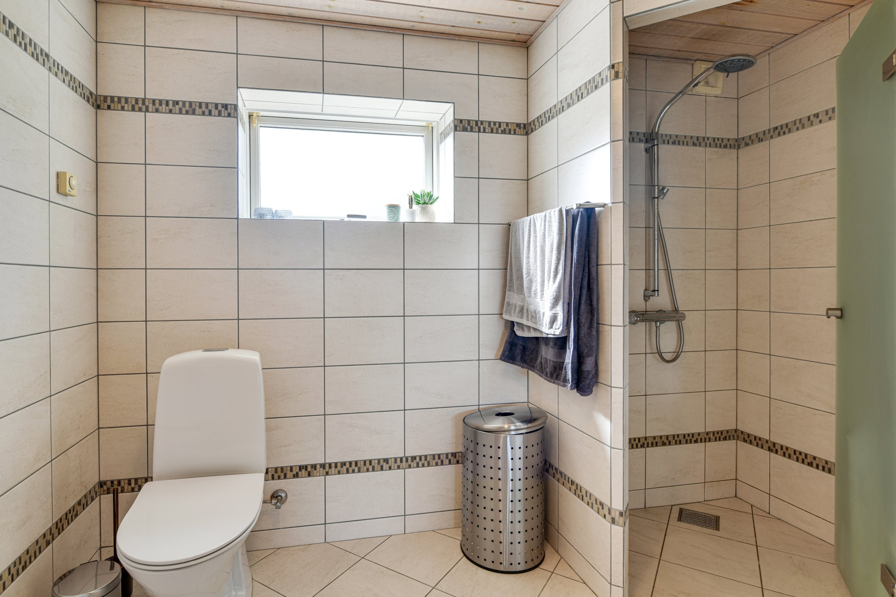 Fremhævet badeværelse billede i fuldskærmstilstand. Billede af Hovborgvej 51, Tofterup, 7200 Grindsted