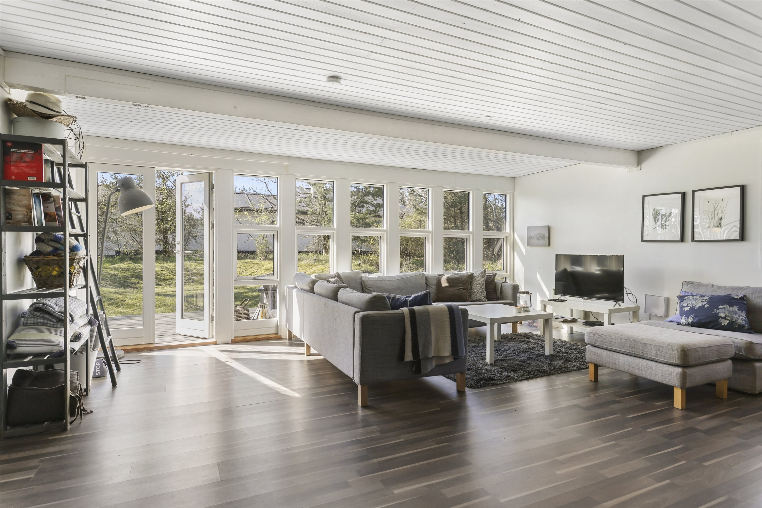 Fremhævet stue billede i fuldskærmstilstand. Billede af Nr. Klit II 36, Lyngså, 9300 Sæby