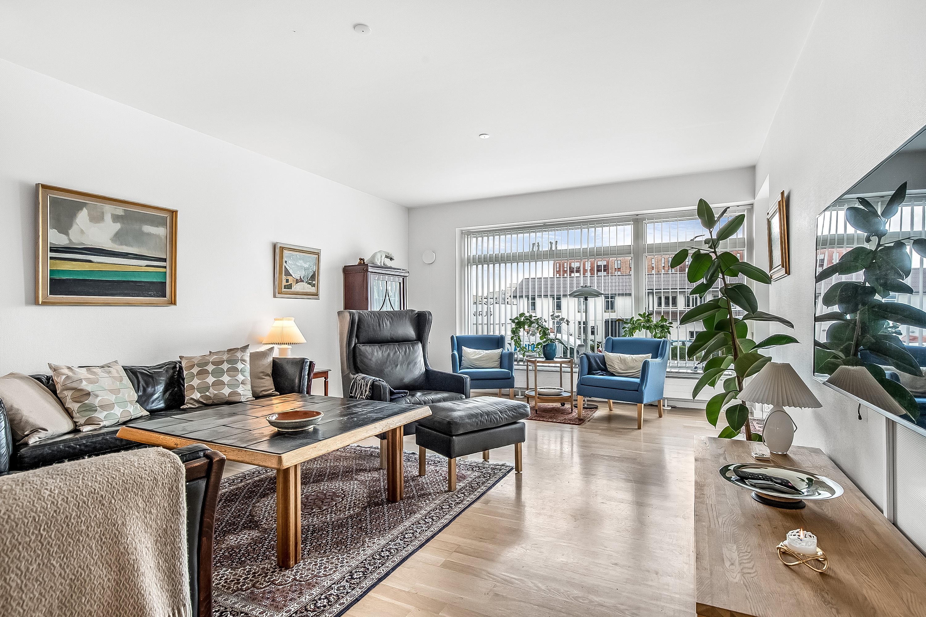 Fremhævet stue billede i fuldskærmstilstand. Billede af Flegmade 4D, st.. tv., 7100 Vejle