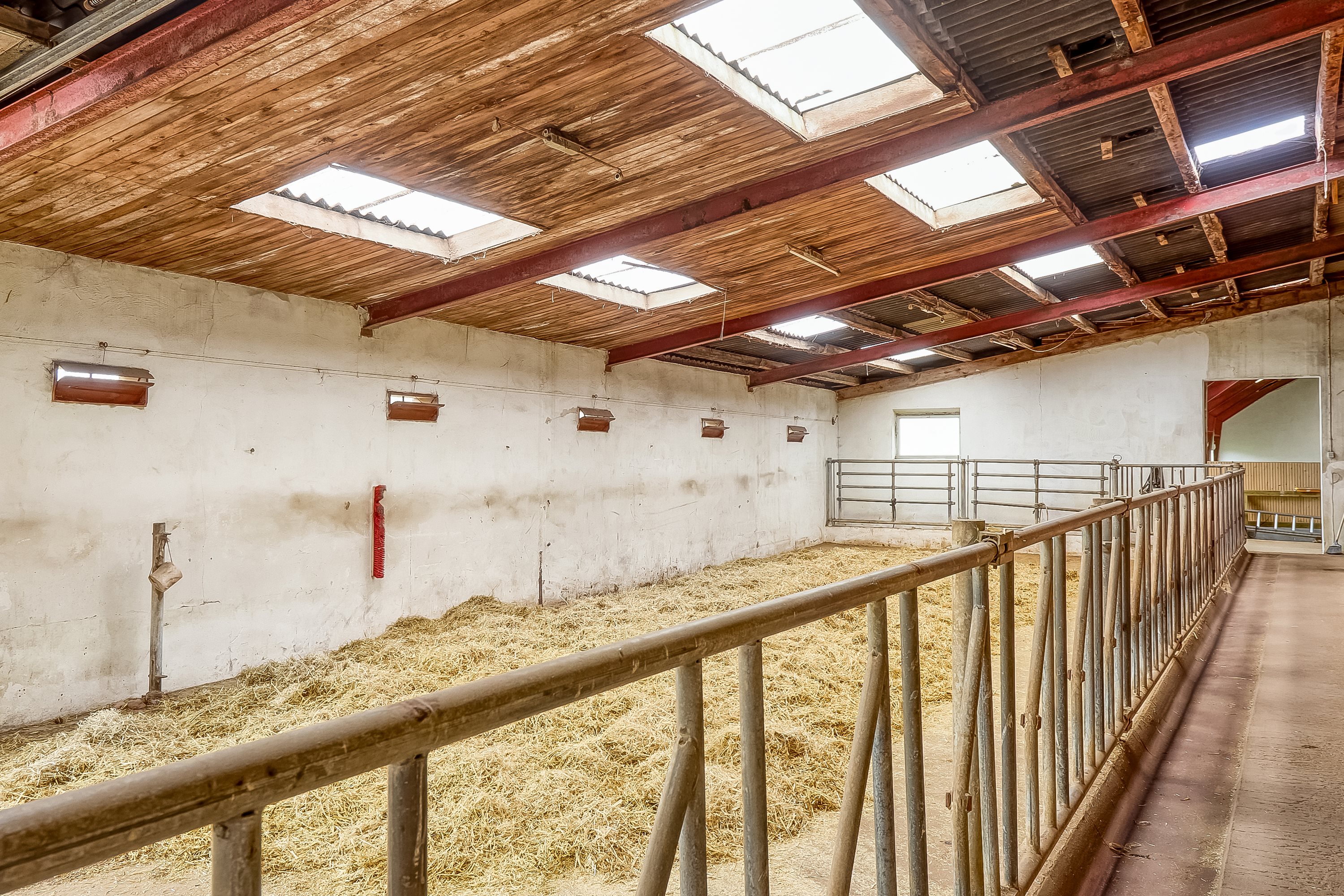 Fremhævet stald billede i fuldskærmstilstand. Billede af Dåsbjergvej 48, Fly, 7800 Skive