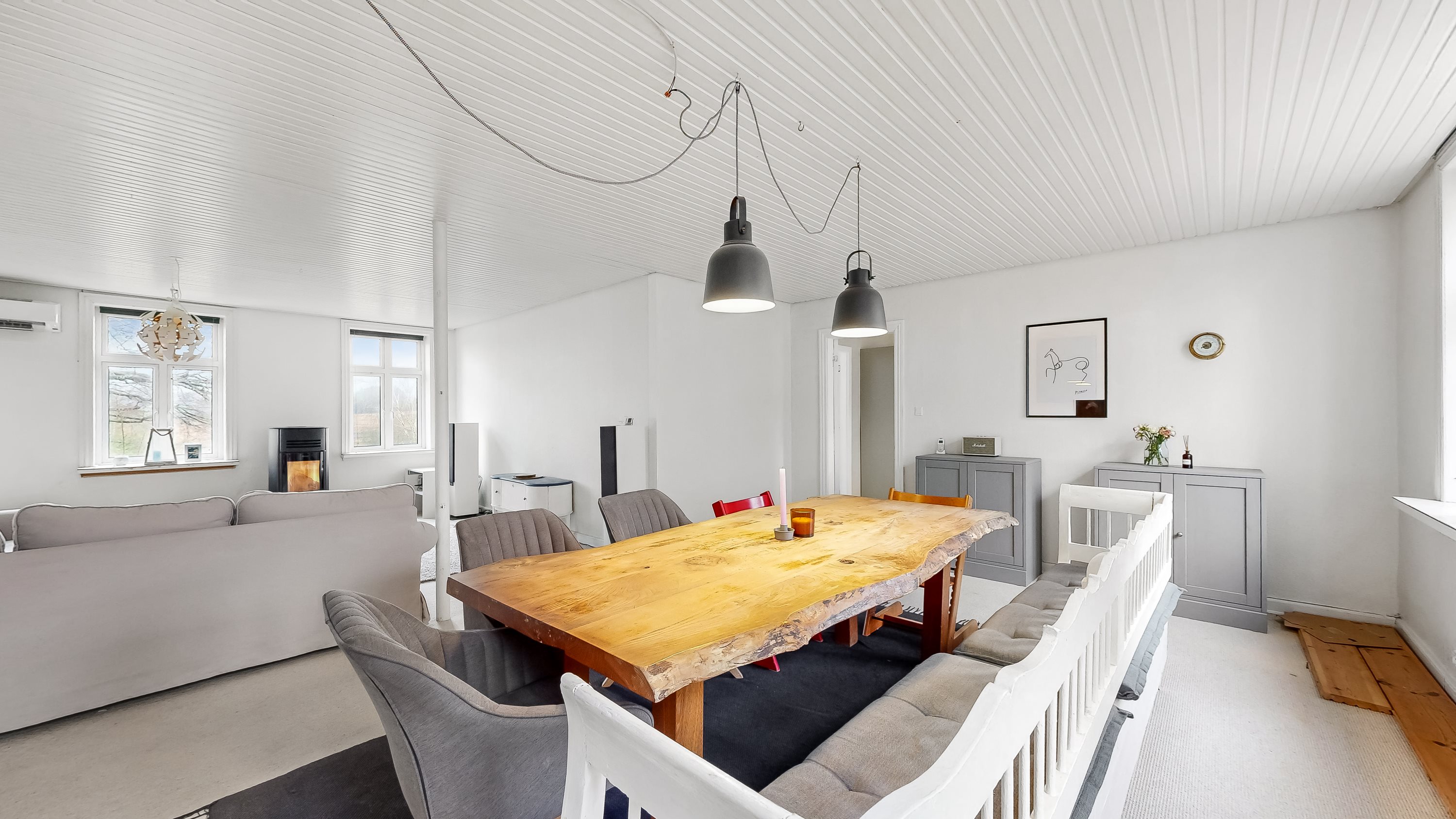 Fremhævet stue billede i fuldskærmstilstand. Billede af Dåsbjergvej 48, Fly, 7800 Skive