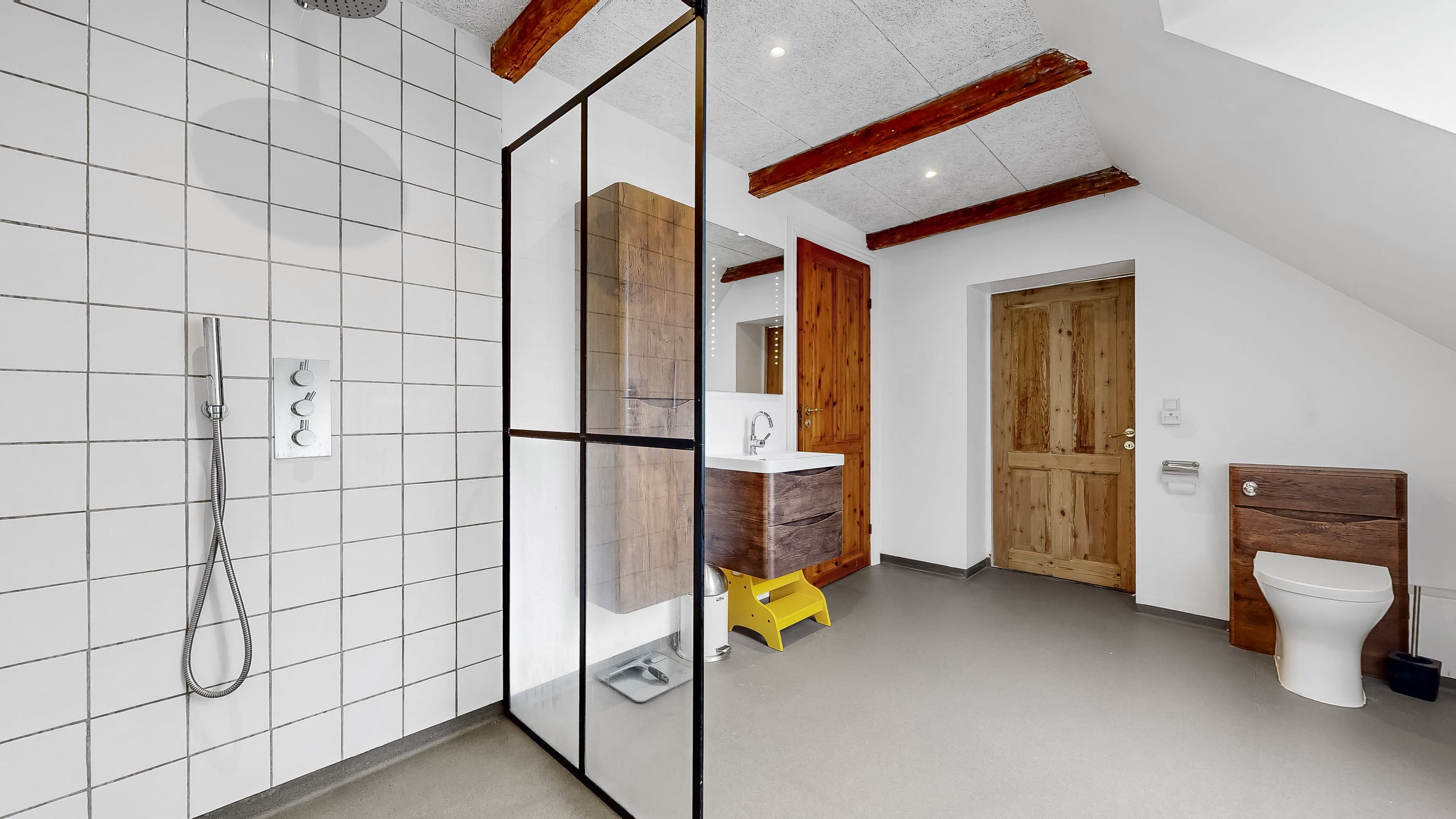 Fremhævet badeværelse billede i fuldskærmstilstand. Billede af Dåsbjergvej 48, Fly, 7800 Skive