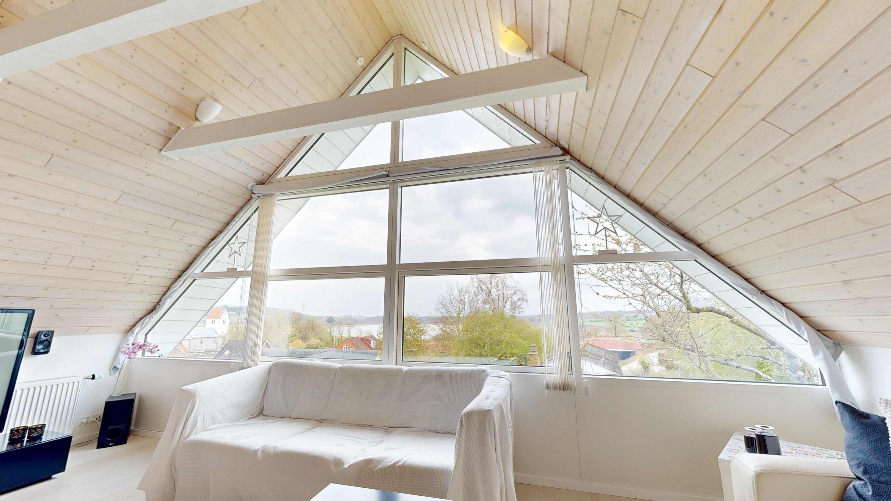 Fremhævet stue billede i fuldskærmstilstand. Billede af Korsbakken 10, Rødding, 8830 Tjele