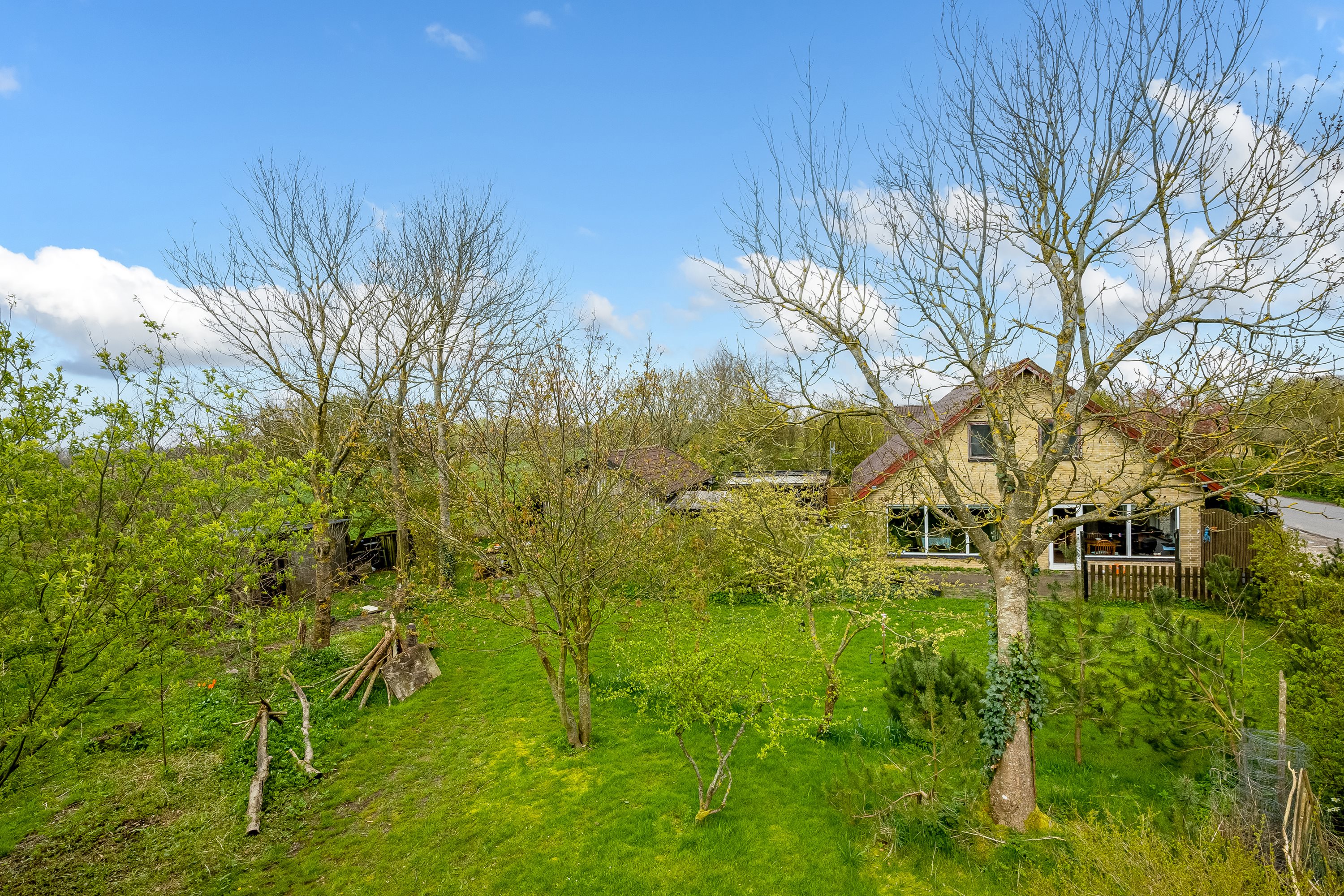 Fremhævet have billede i fuldskærmstilstand. Billede af Hvamvej 7, 7500 Holstebro